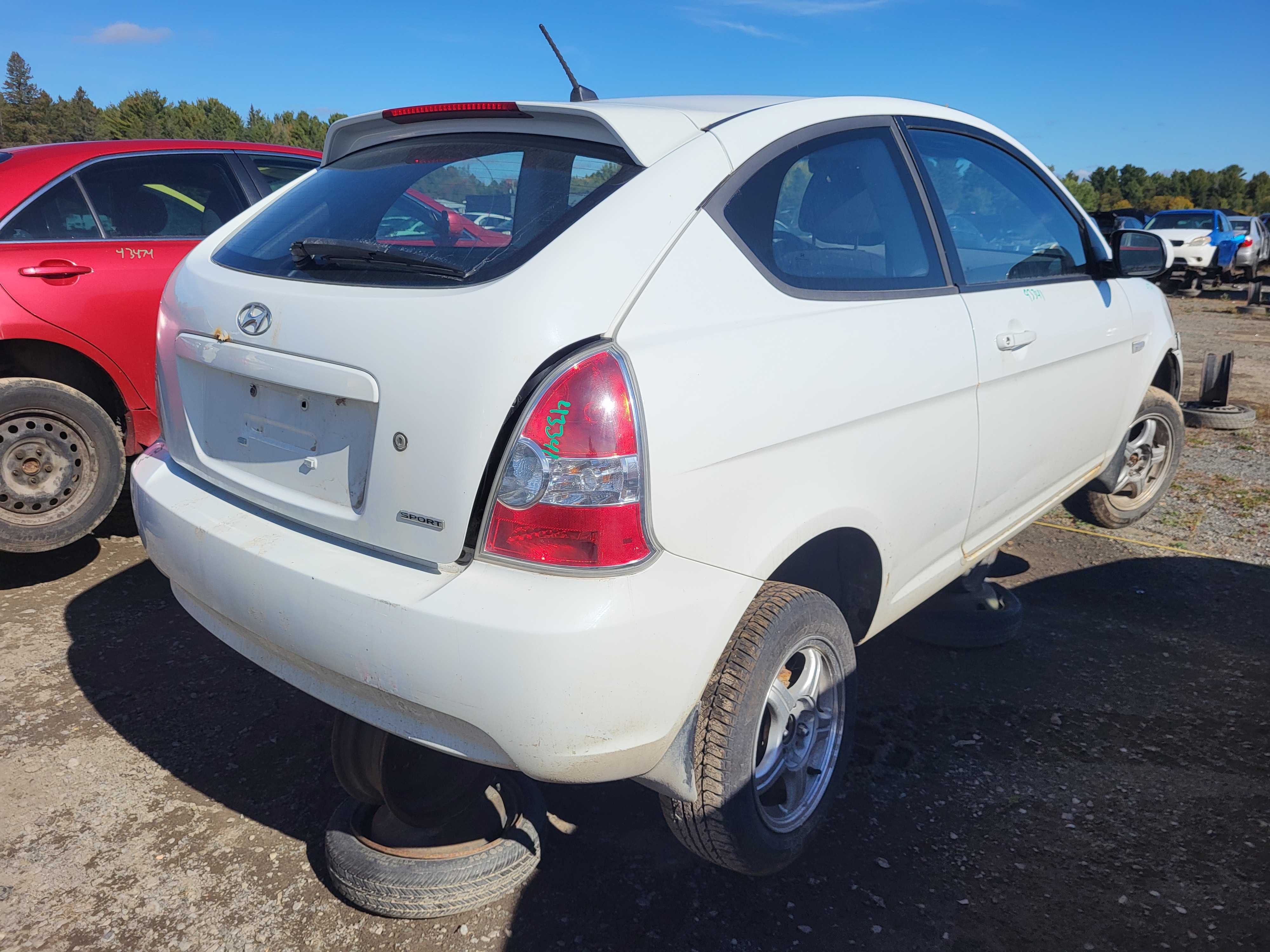 HYUNDAI ACCENT 2011