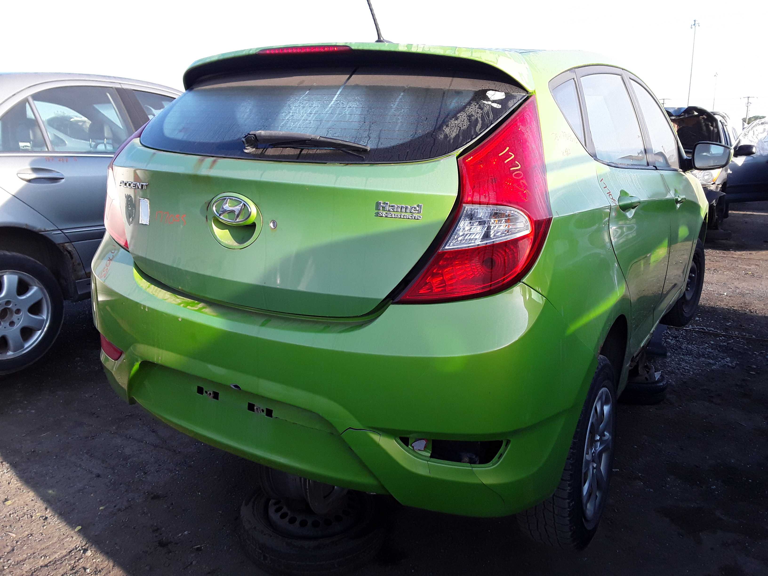 HYUNDAI ACCENT 2012