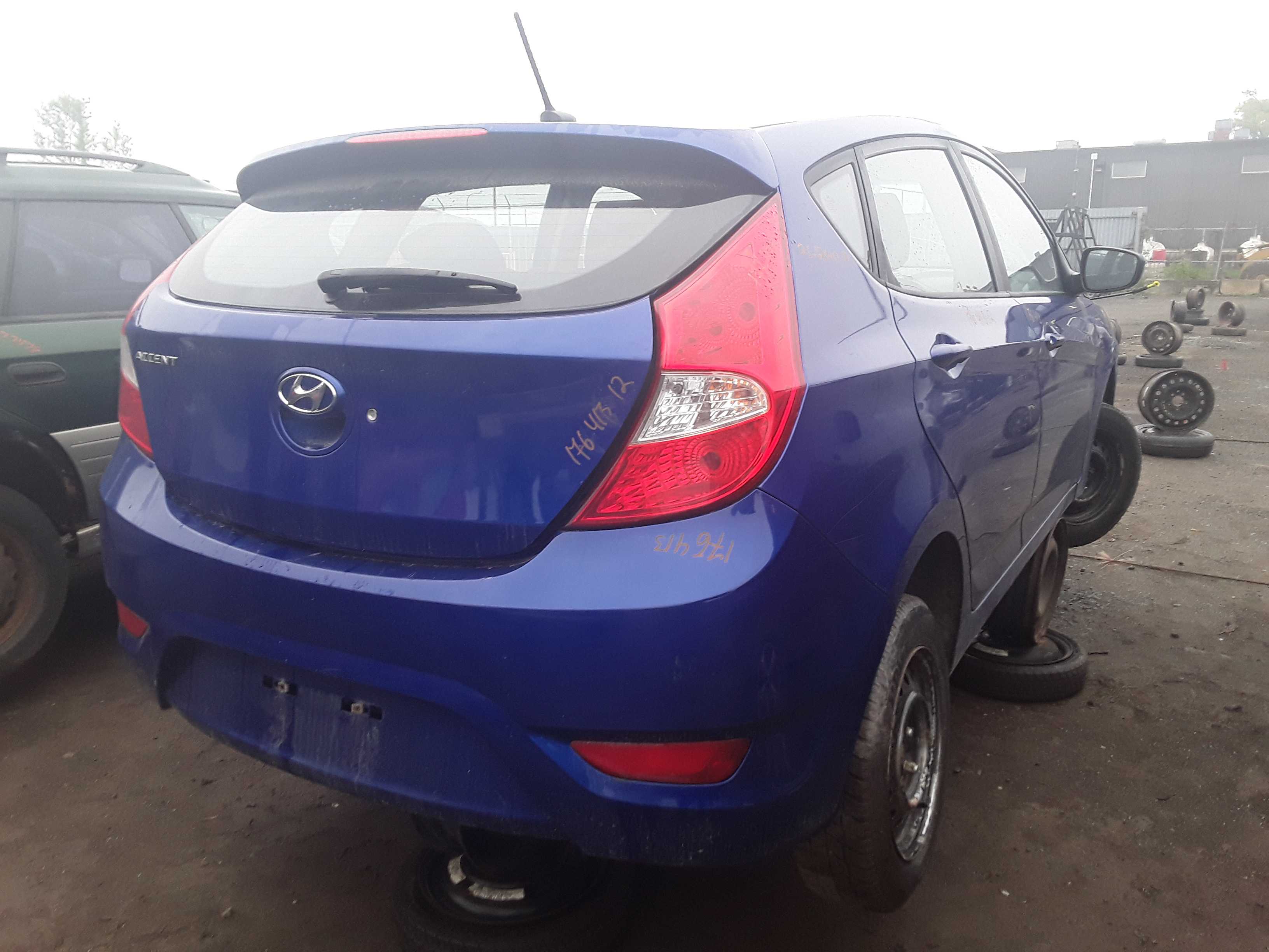 HYUNDAI ACCENT 2012
