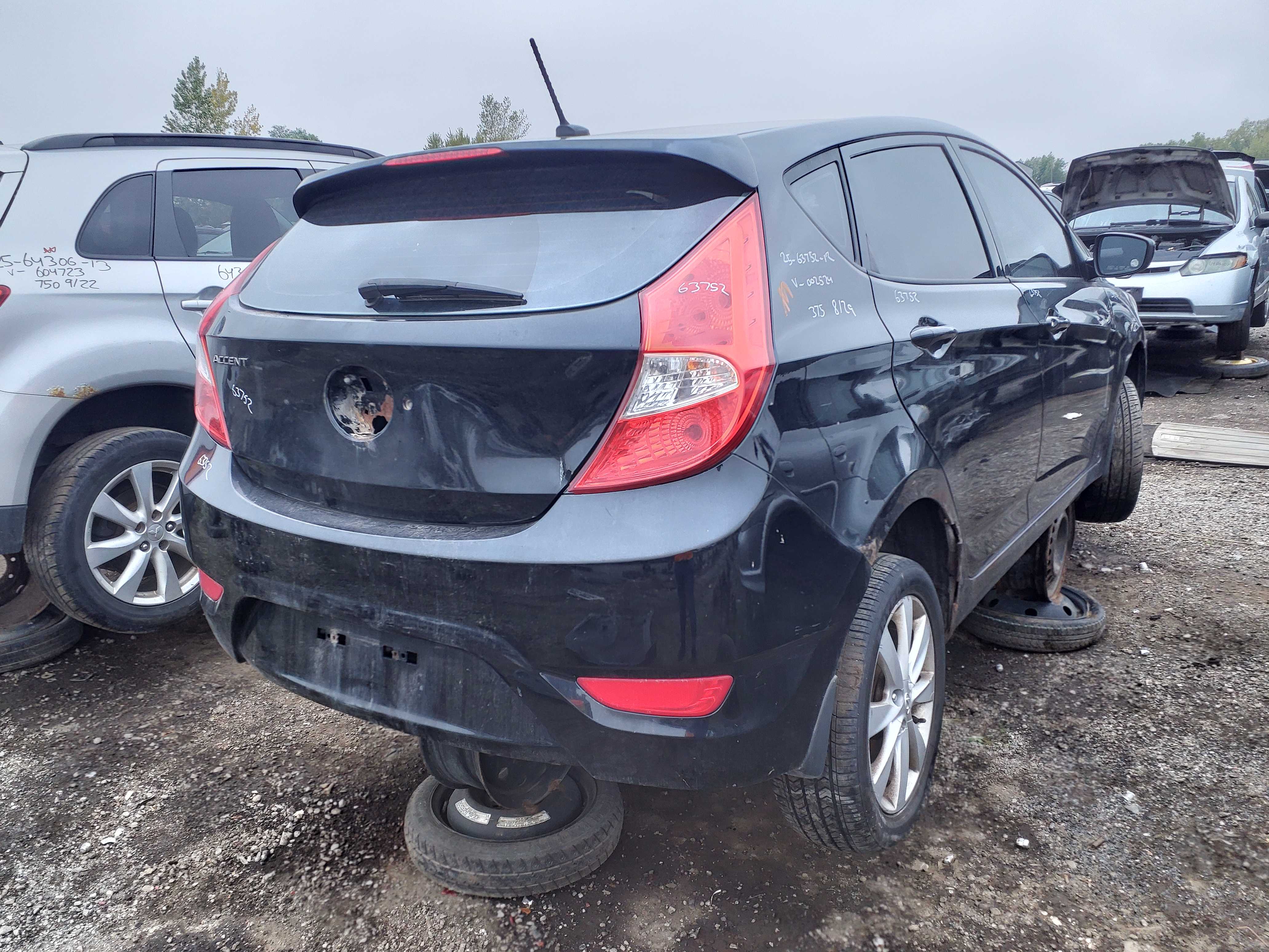 HYUNDAI ACCENT 2012