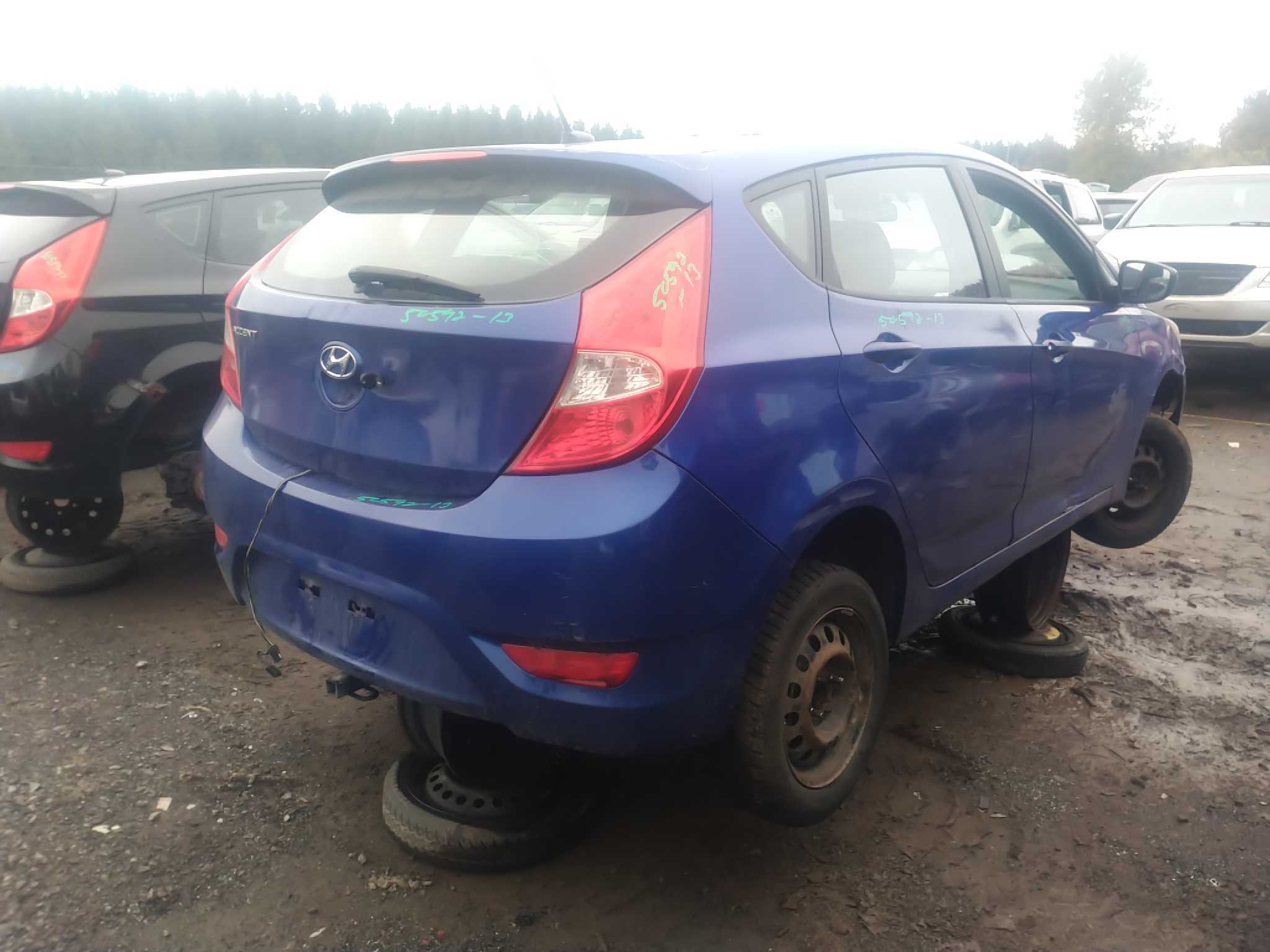 HYUNDAI ACCENT 2013