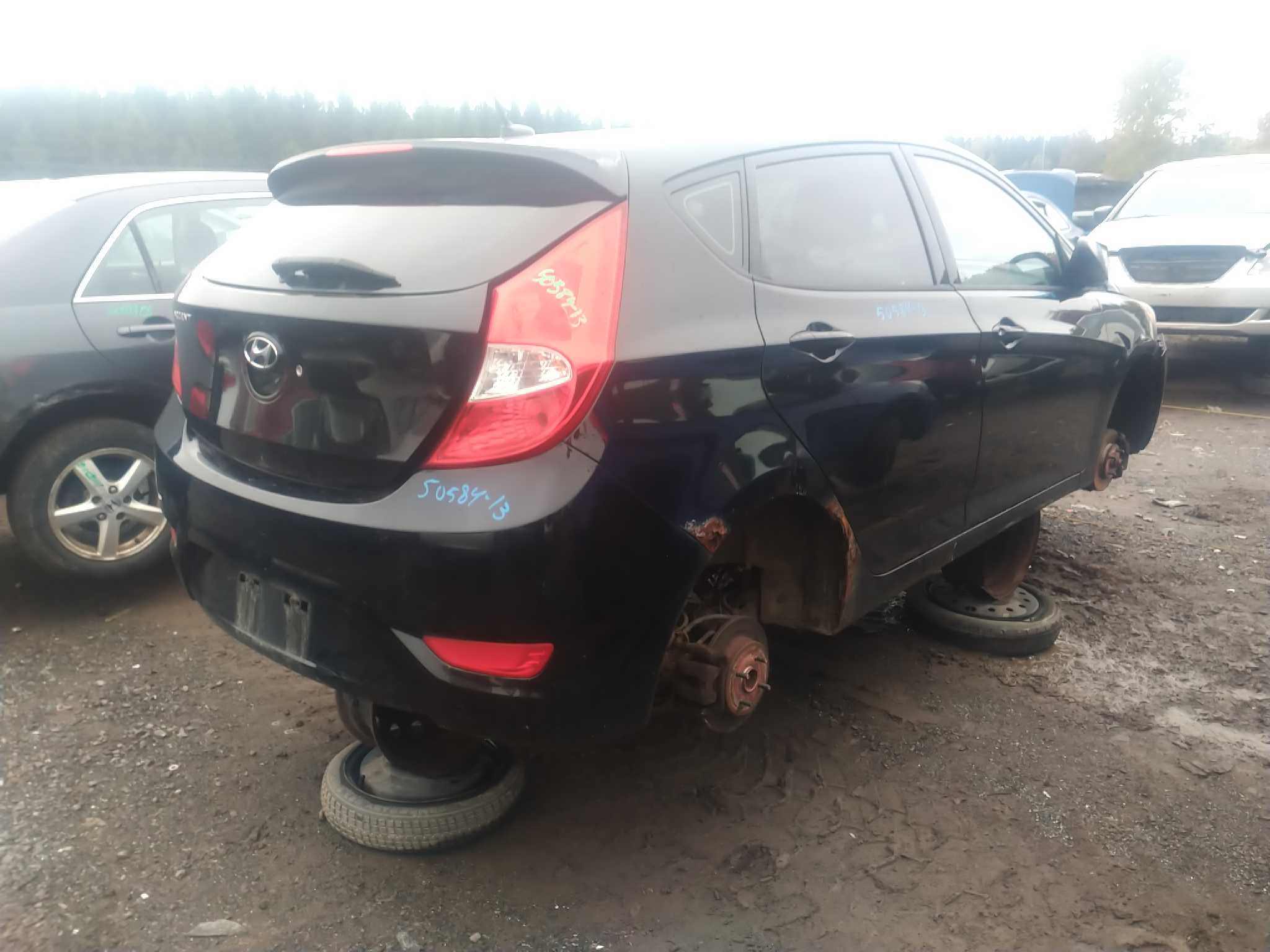 HYUNDAI ACCENT 2013