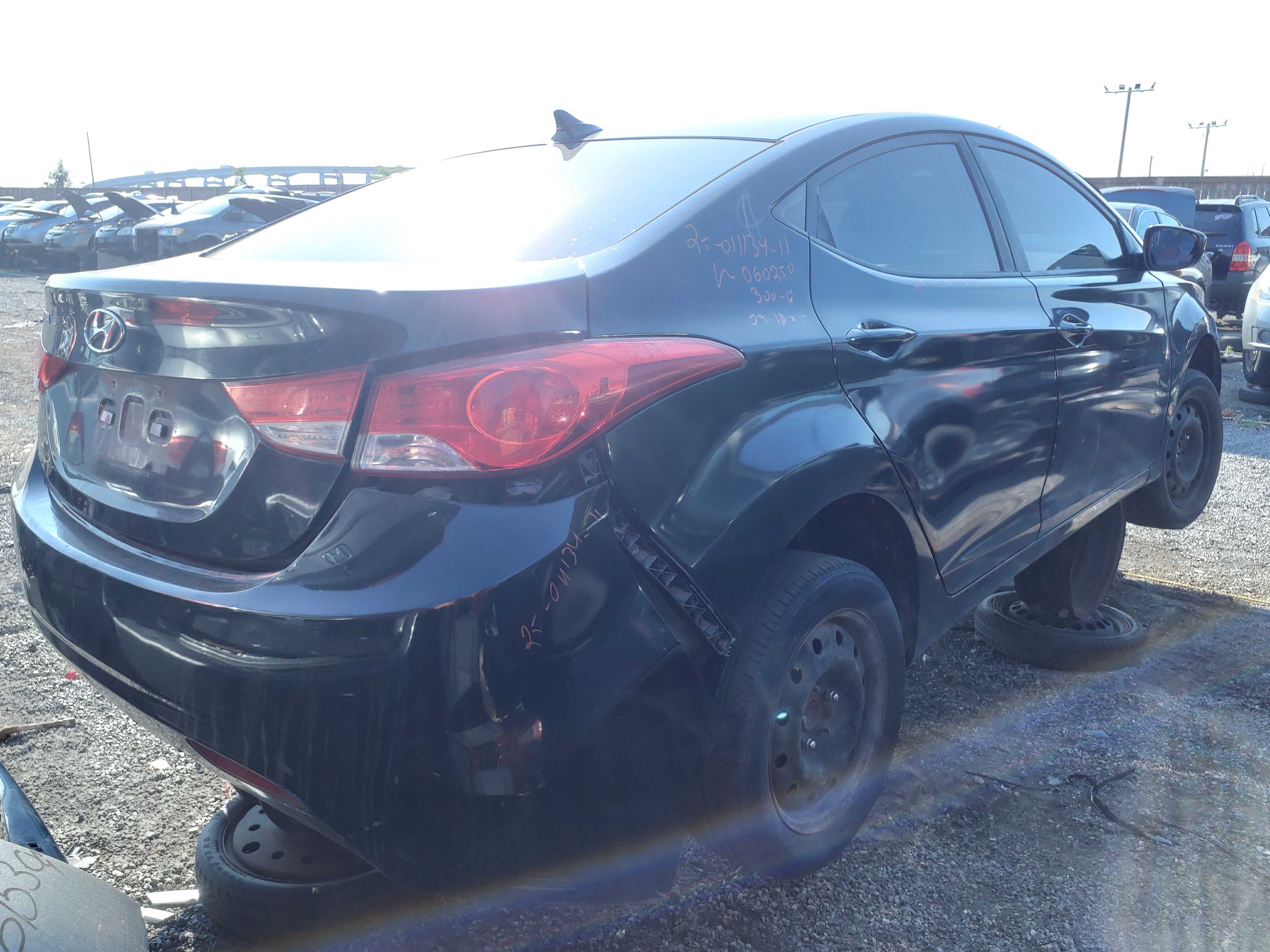 HYUNDAI ELANTRA 2011