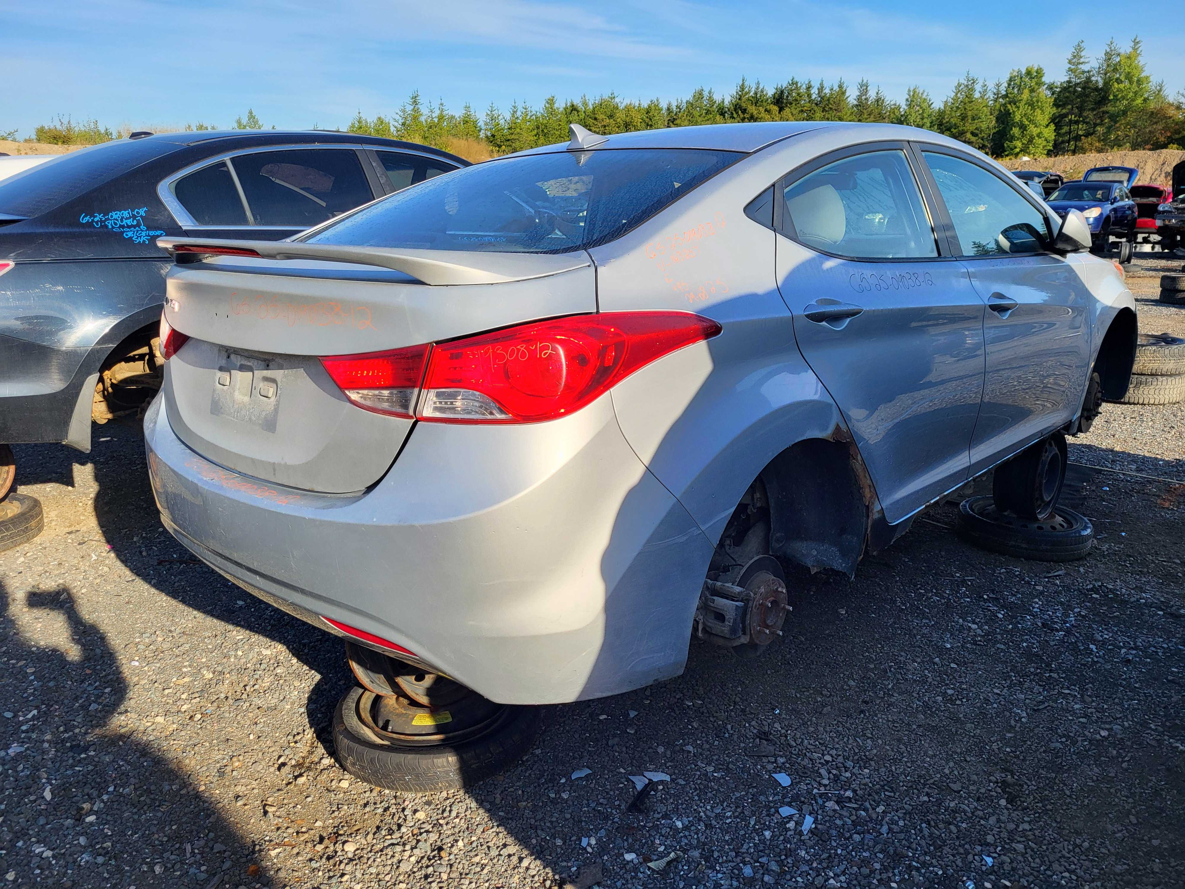 HYUNDAI ELANTRA 2012