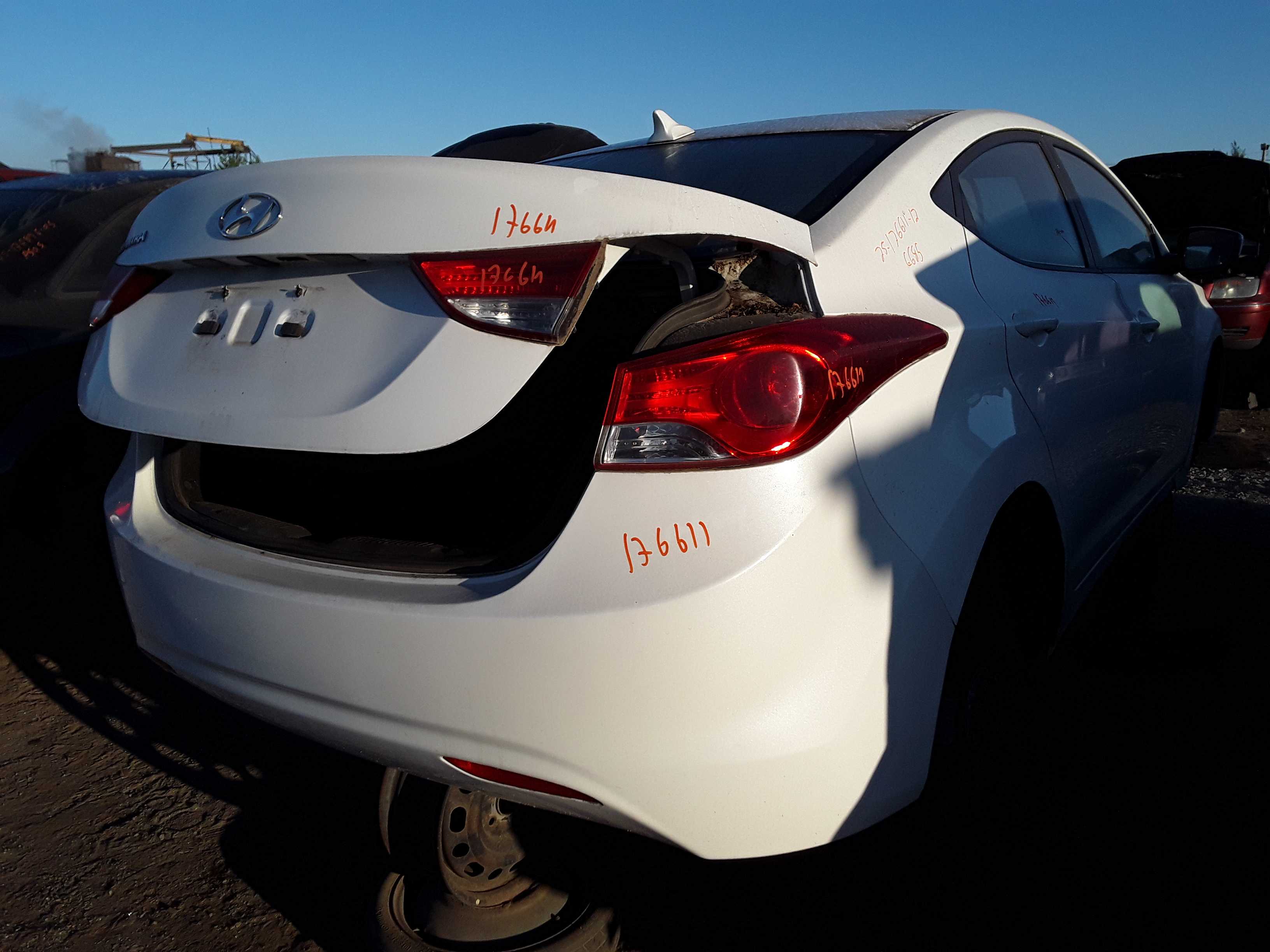 HYUNDAI ELANTRA 2012