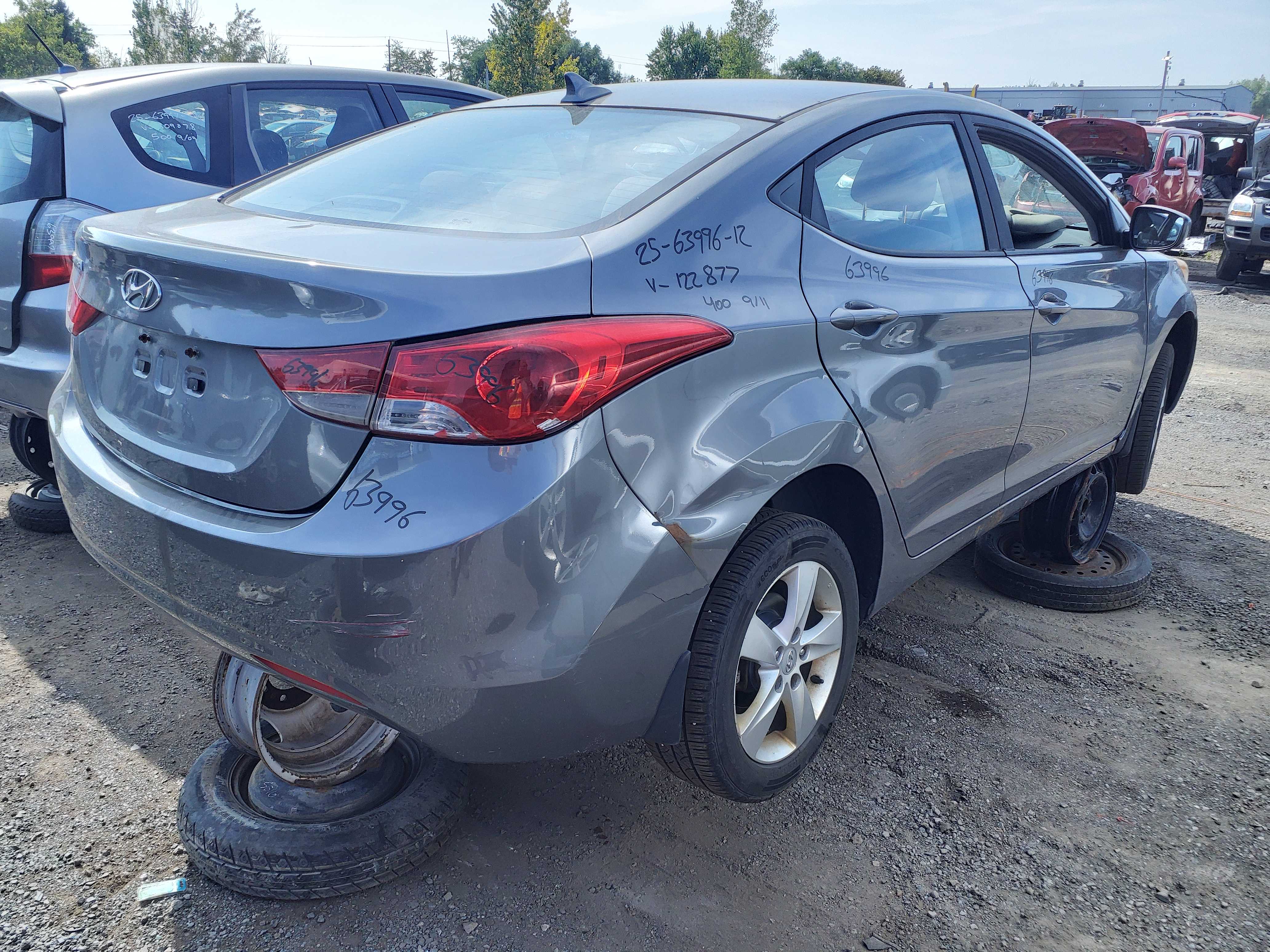 HYUNDAI ELANTRA 2012