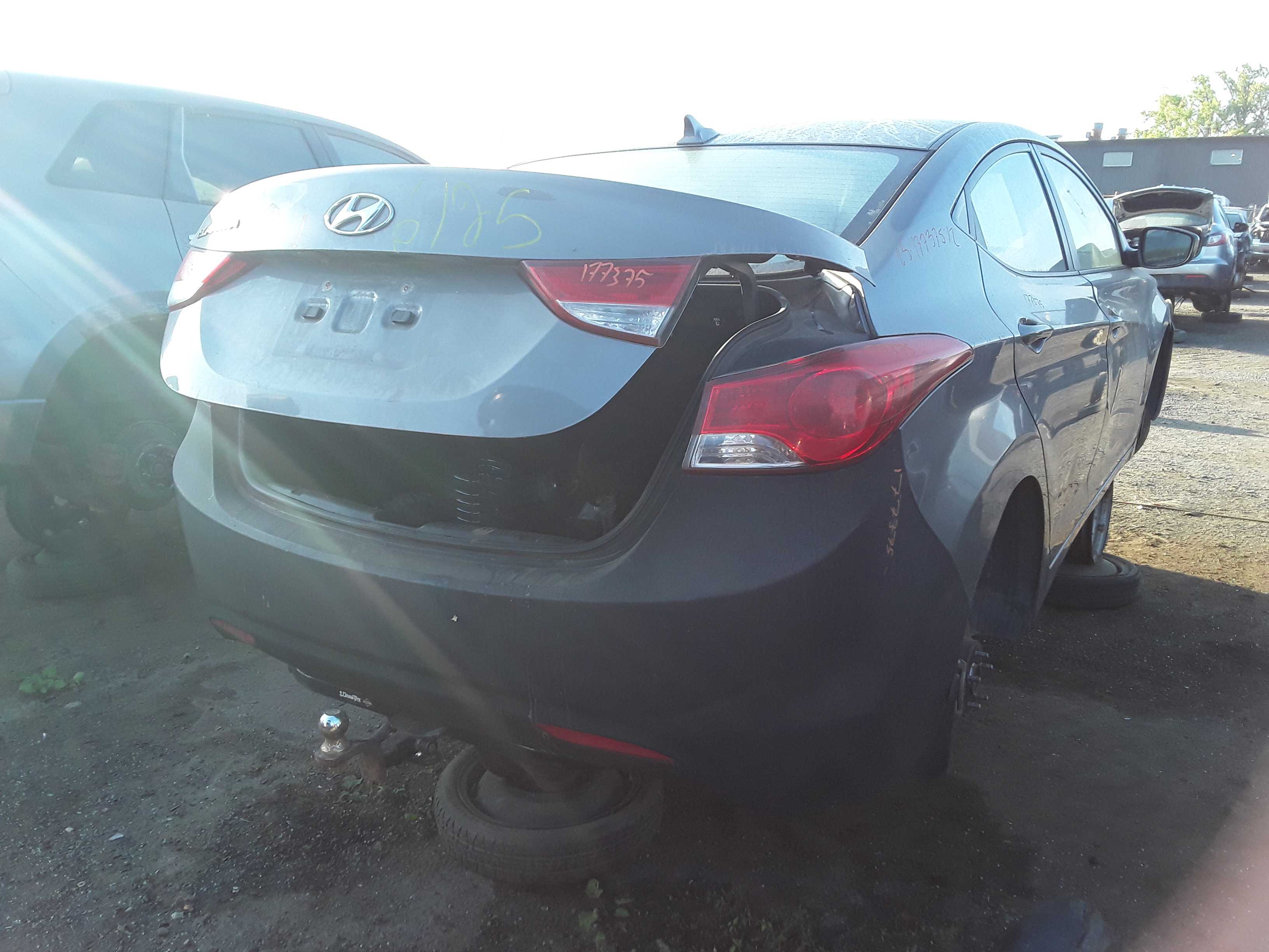 HYUNDAI ELANTRA 2012