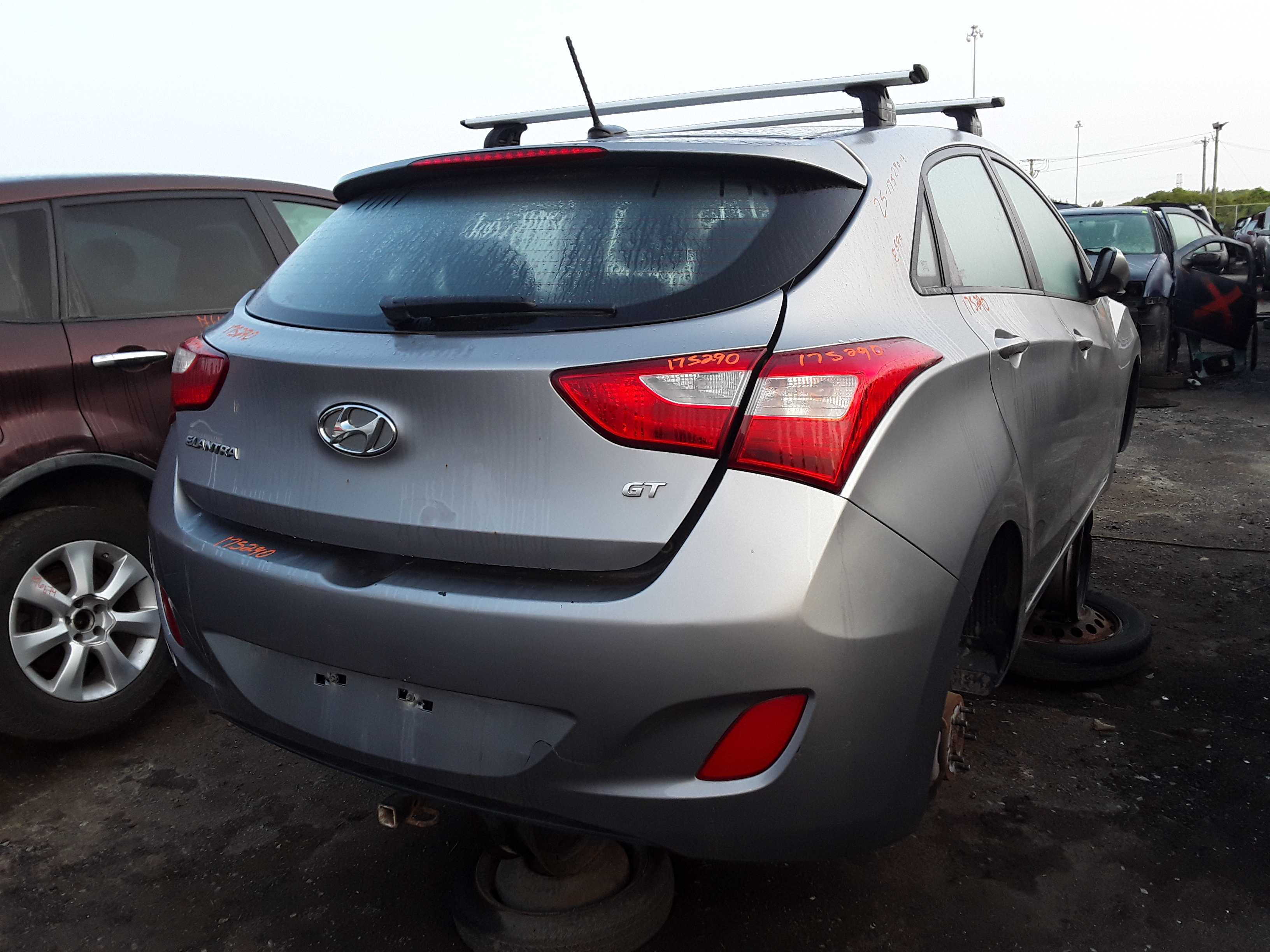 HYUNDAI ELANTRA 2013