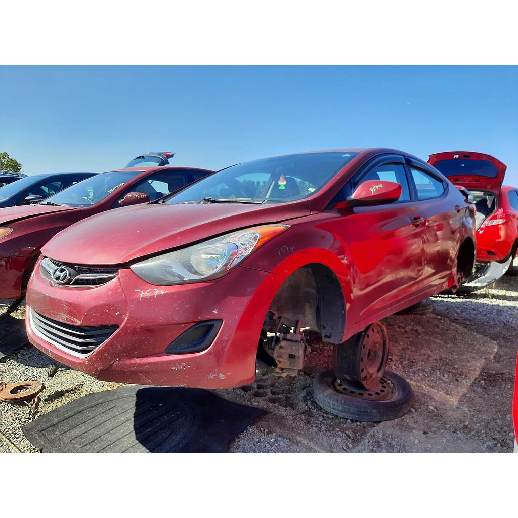 HYUNDAI ELANTRA 2013