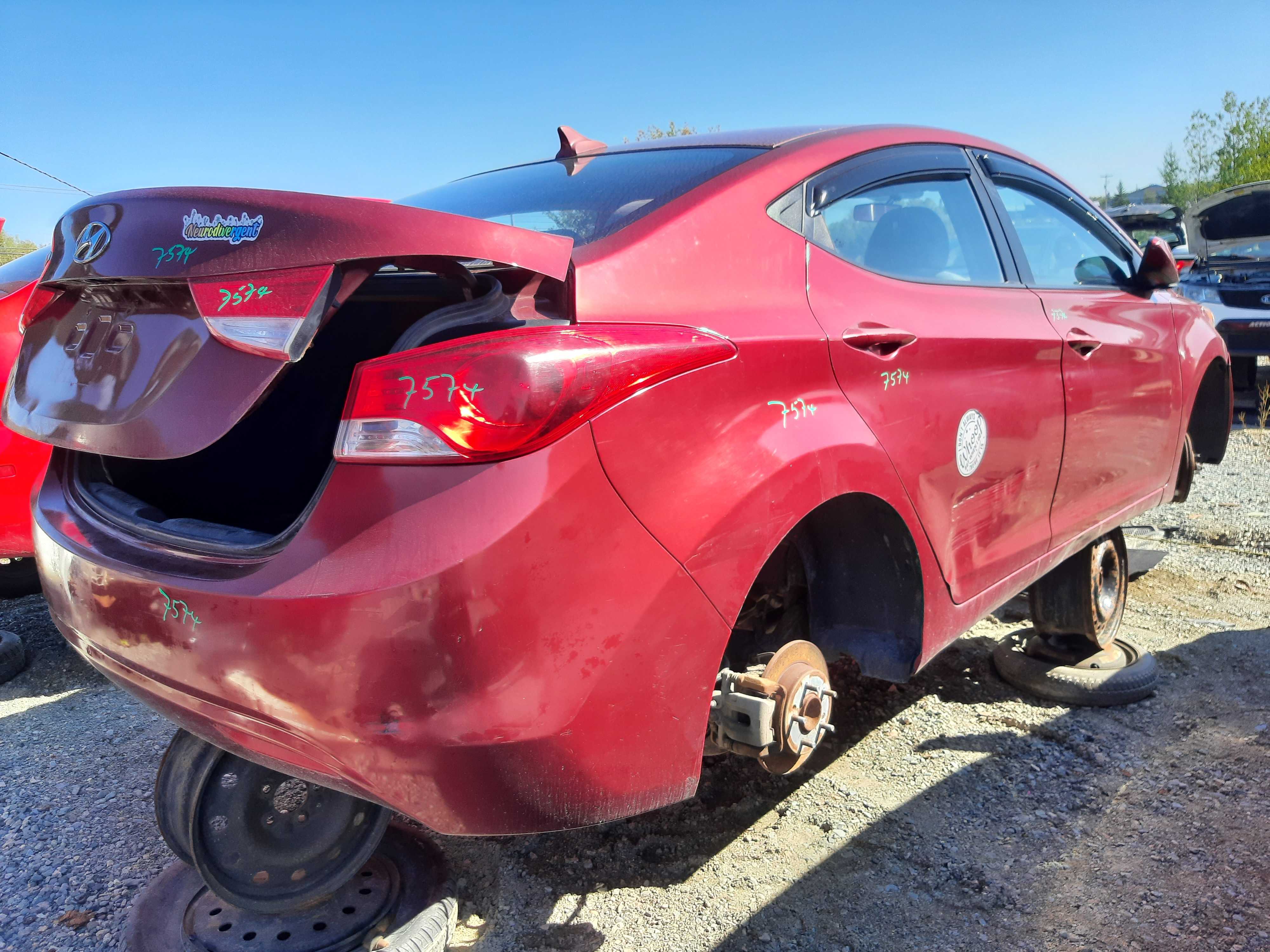 HYUNDAI ELANTRA 2013