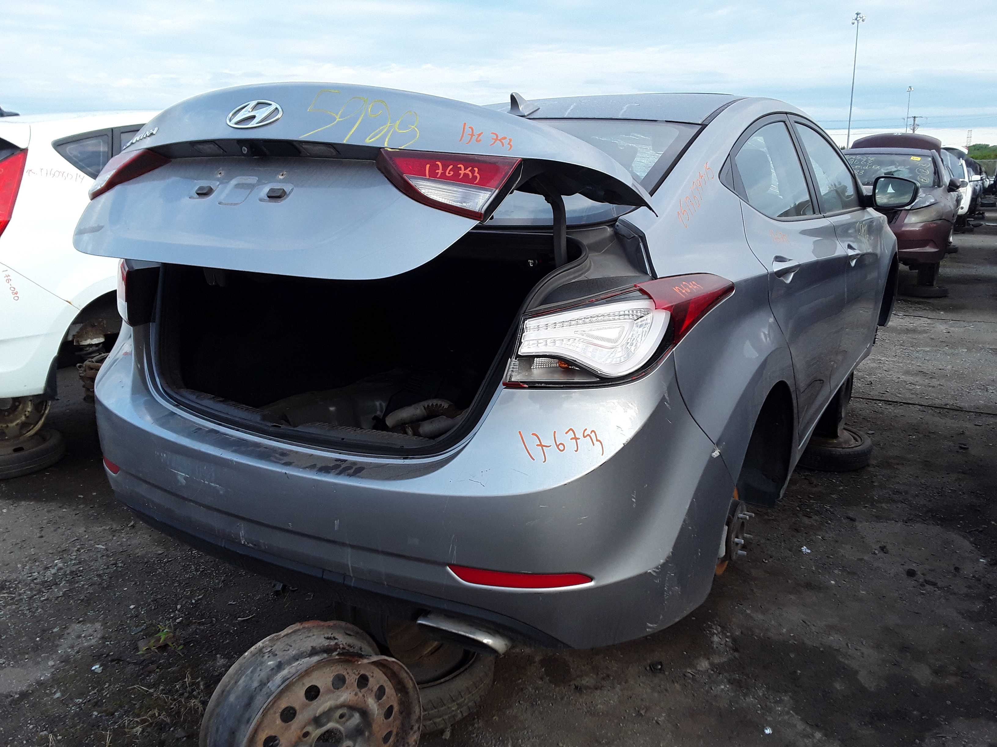 HYUNDAI ELANTRA 2015