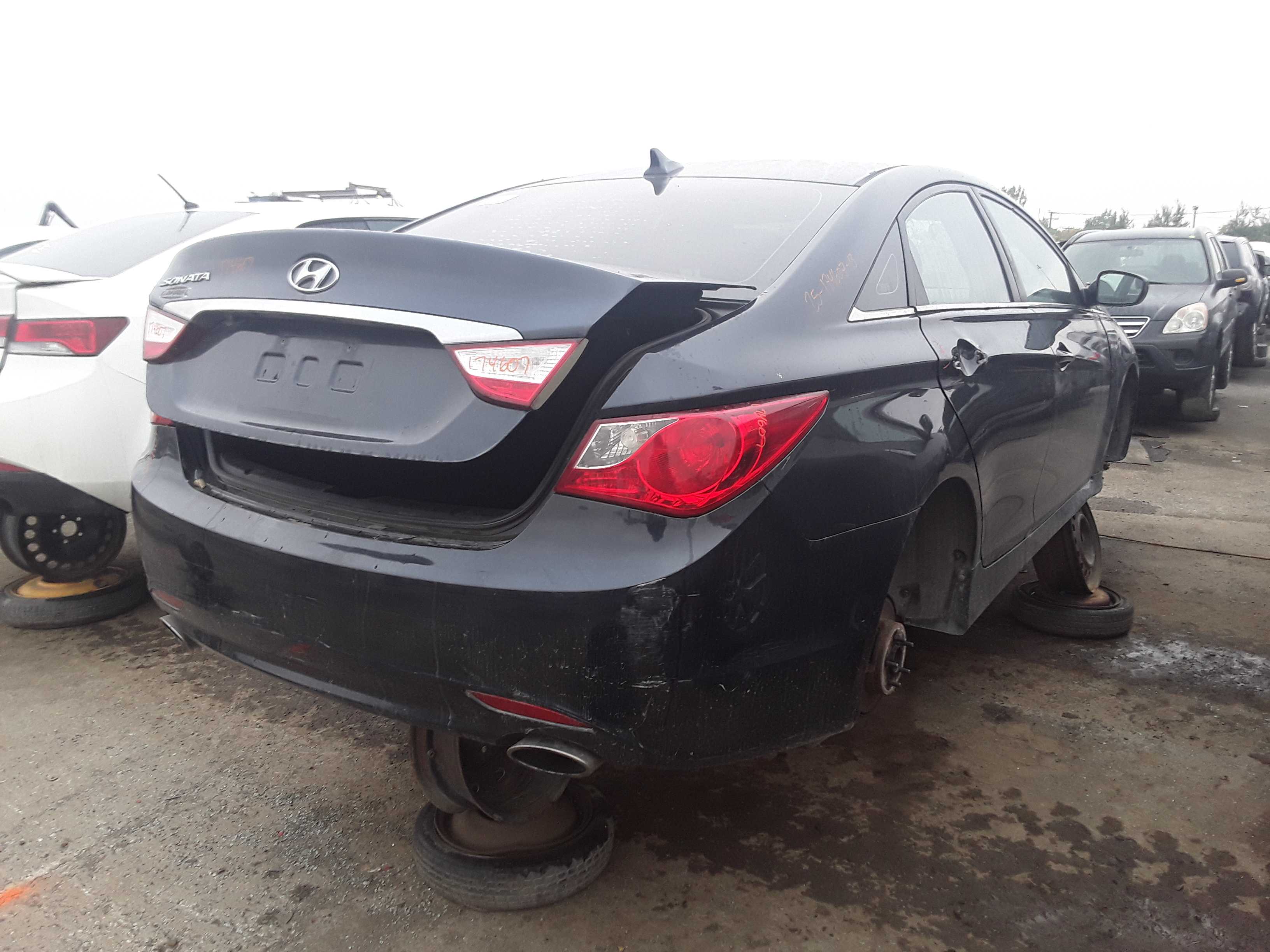 HYUNDAI SONATA 2013