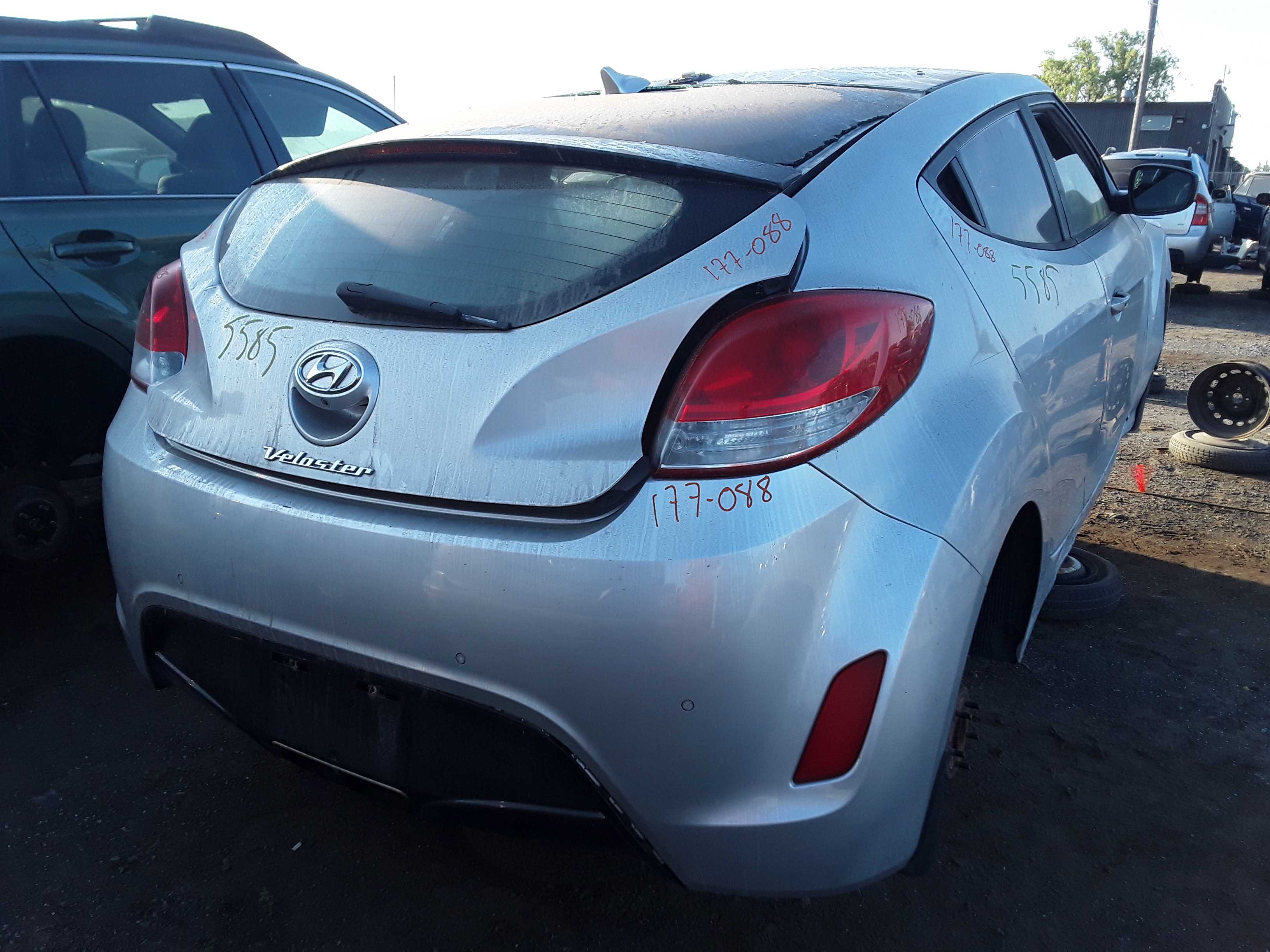 HYUNDAI VELOSTER 2015