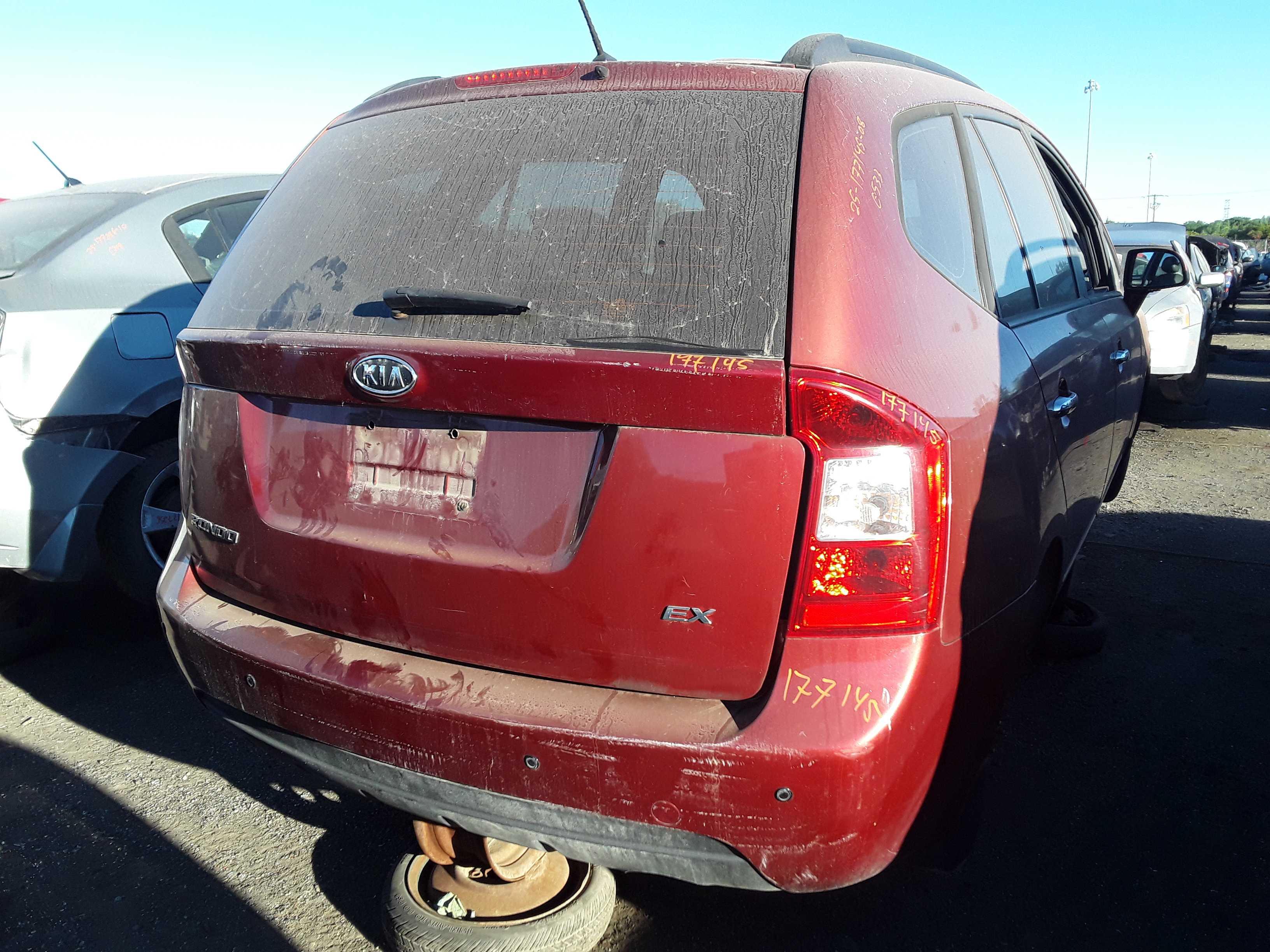 KIA RONDO 2008