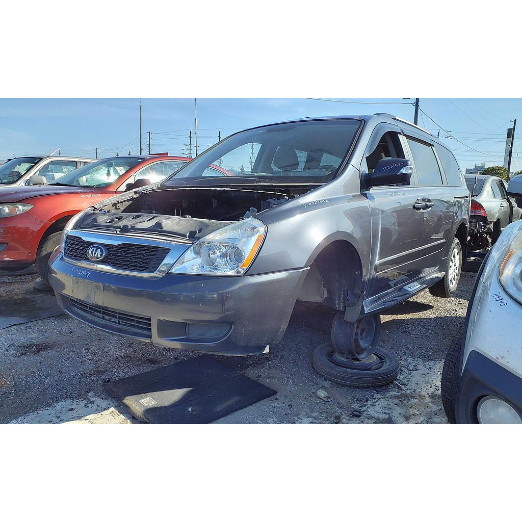 KIA SEDONA 2012