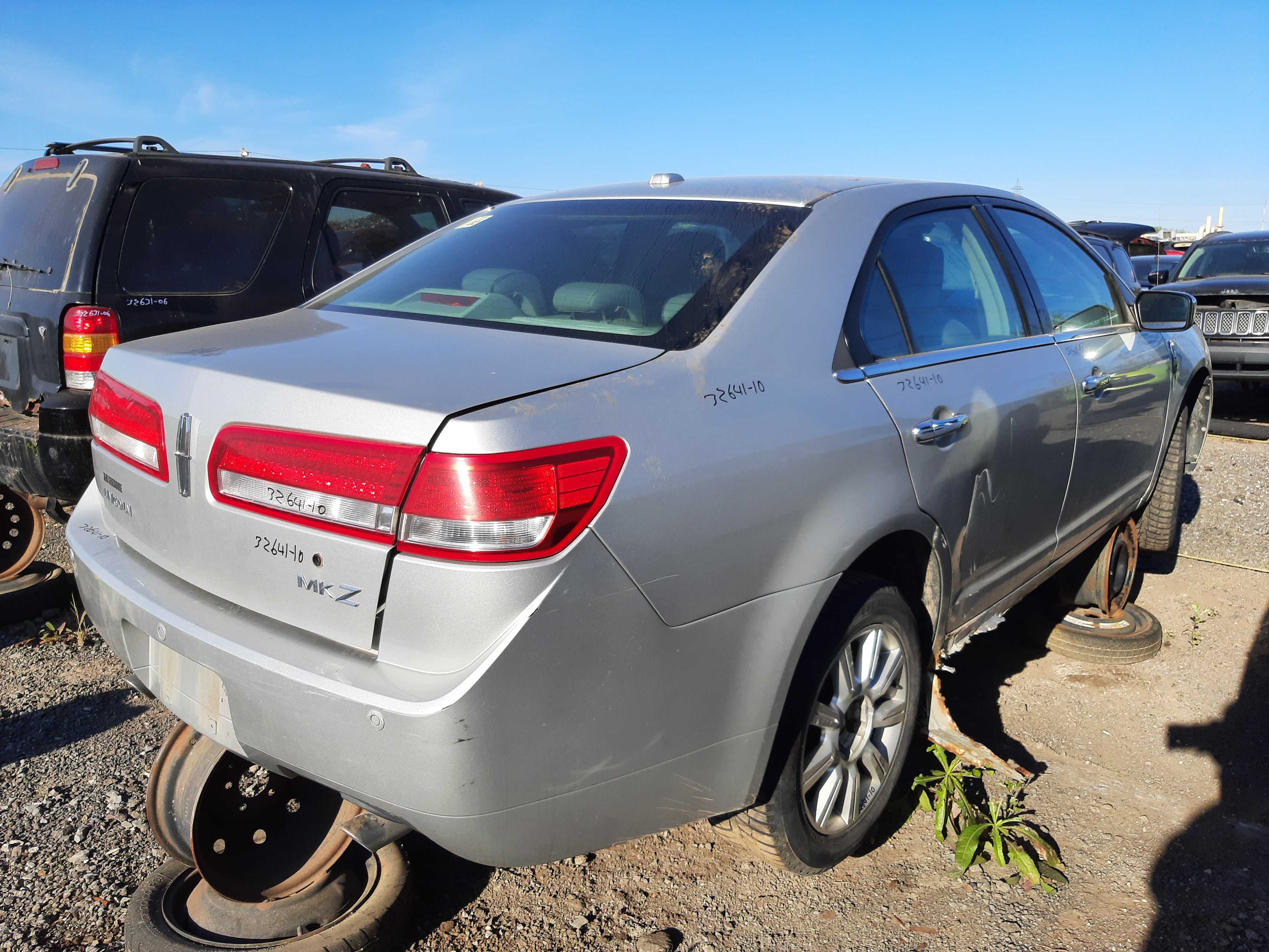 LINCOLN MKZ 2010