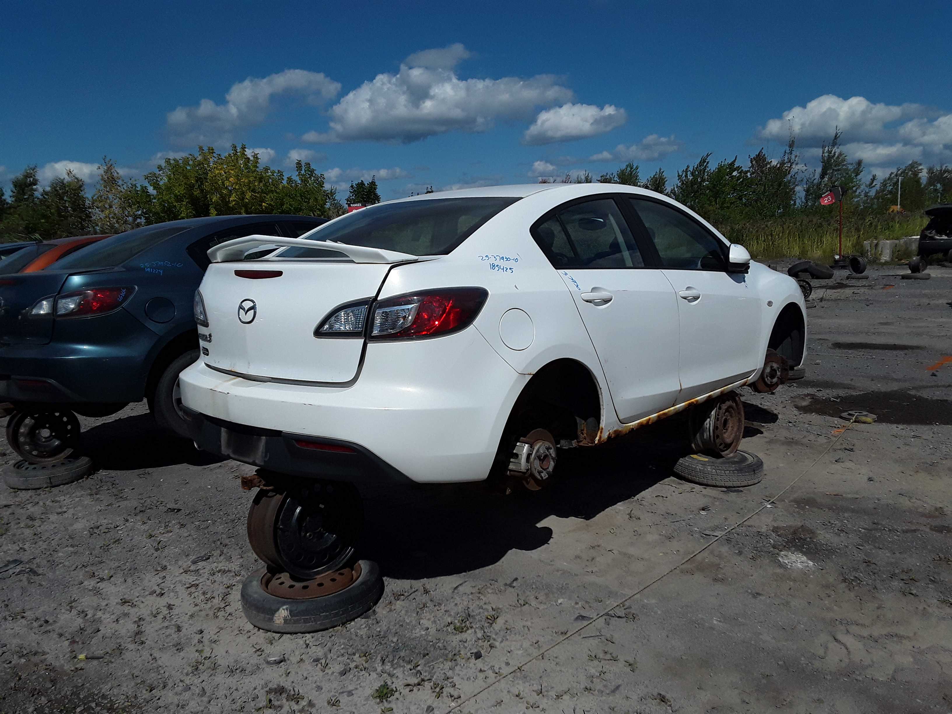 MAZDA MAZDA3 2010