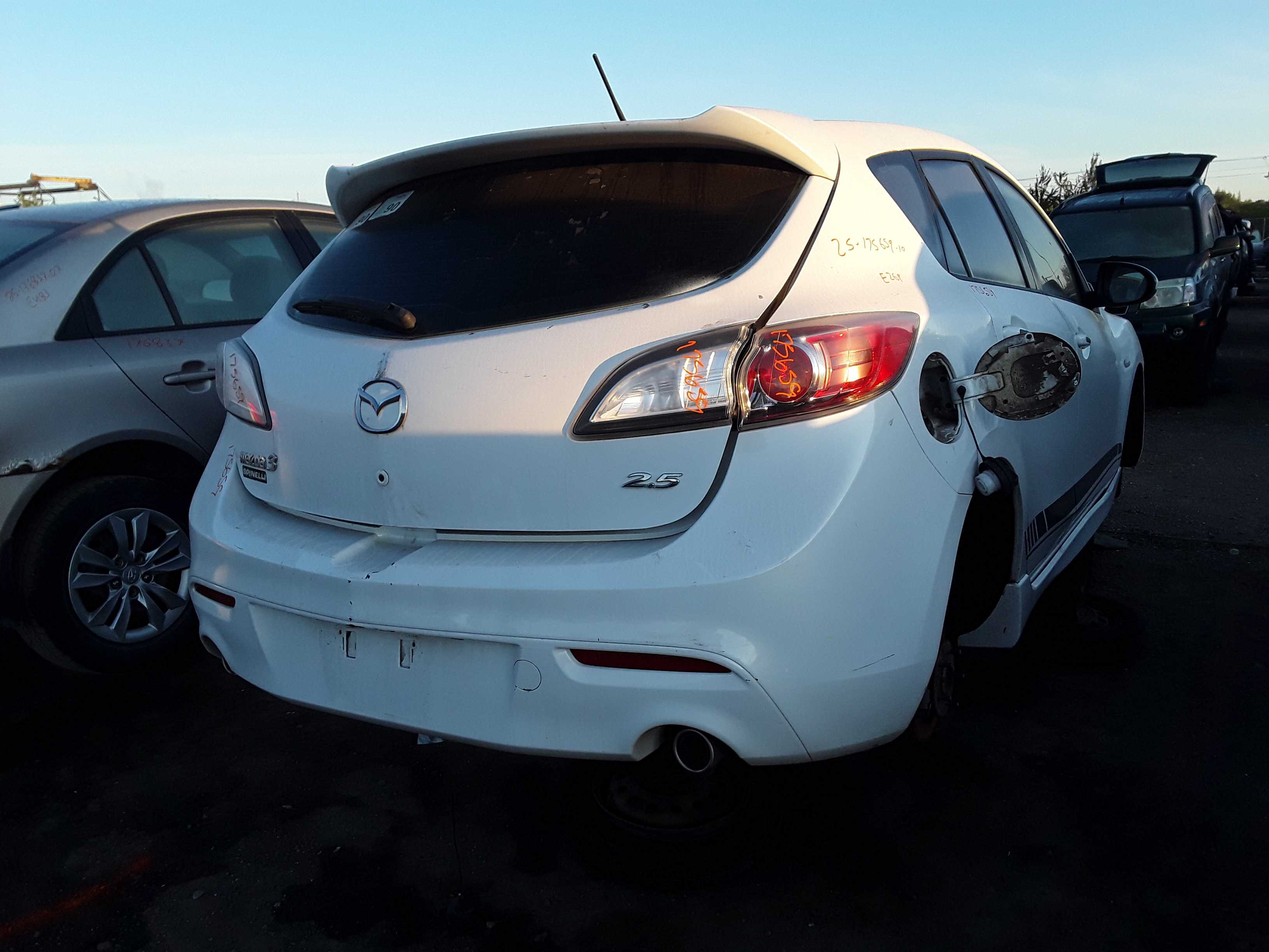 MAZDA MAZDA3 2010