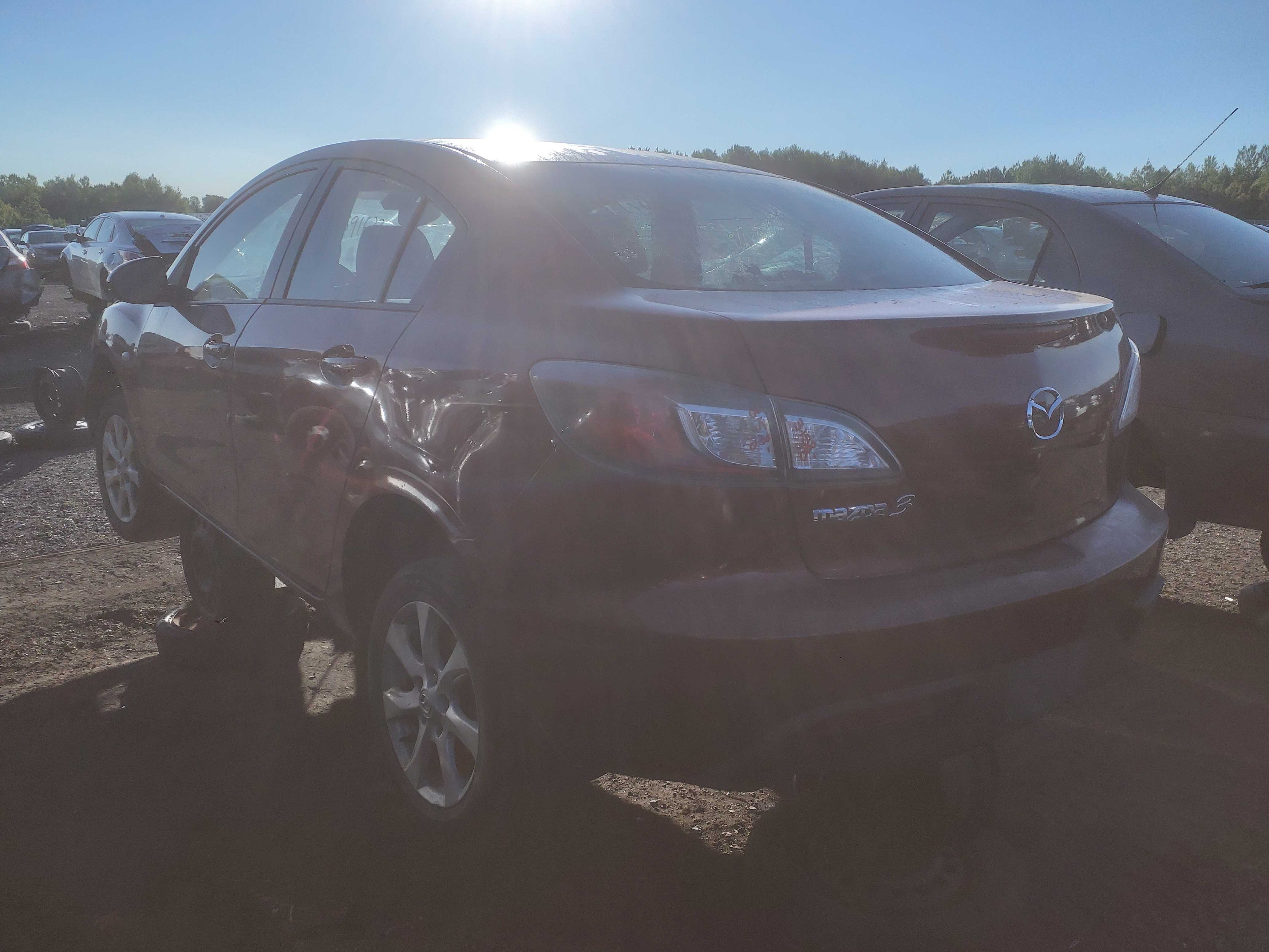 MAZDA MAZDA3 2010