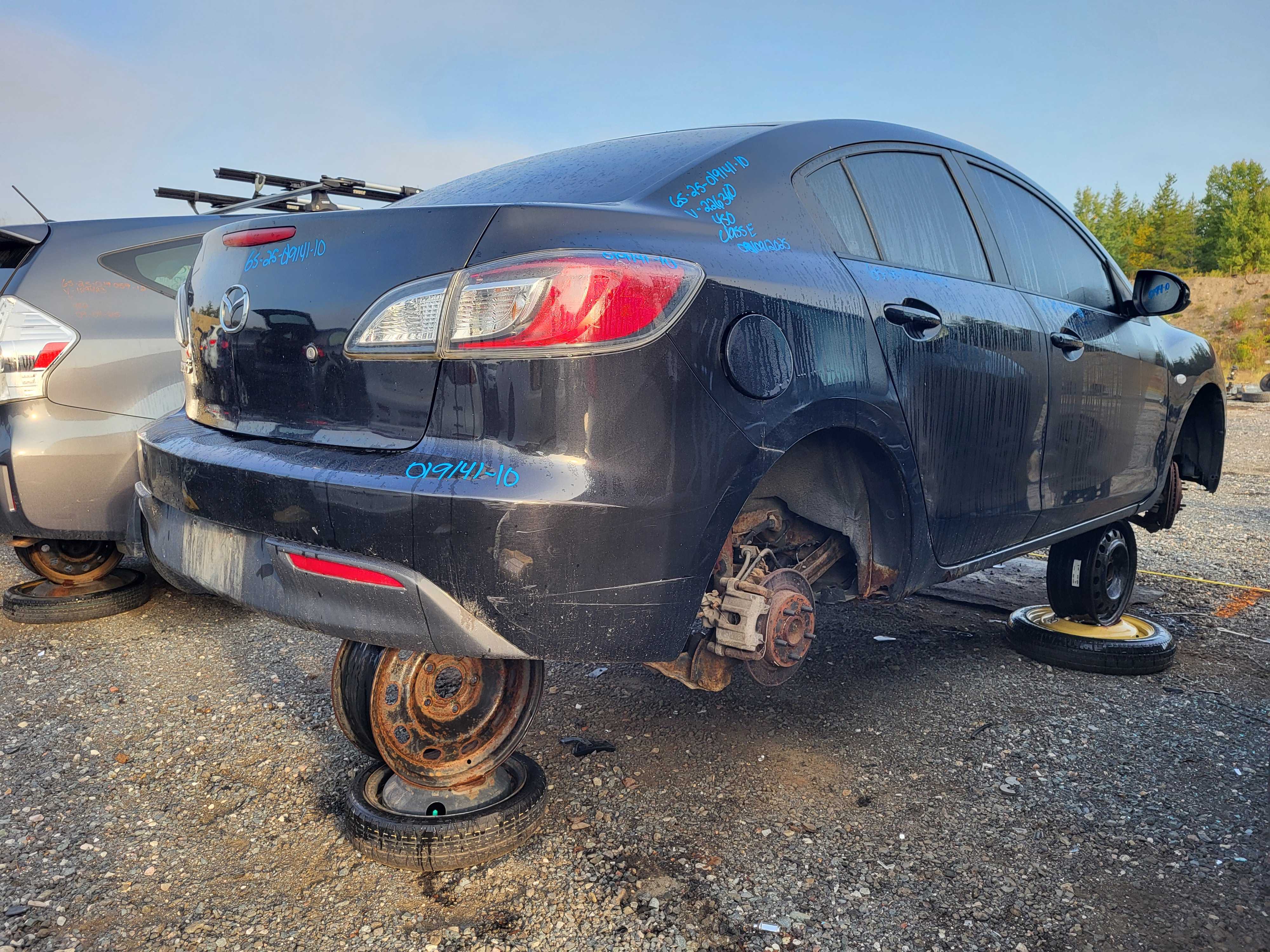 MAZDA MAZDA3 2010