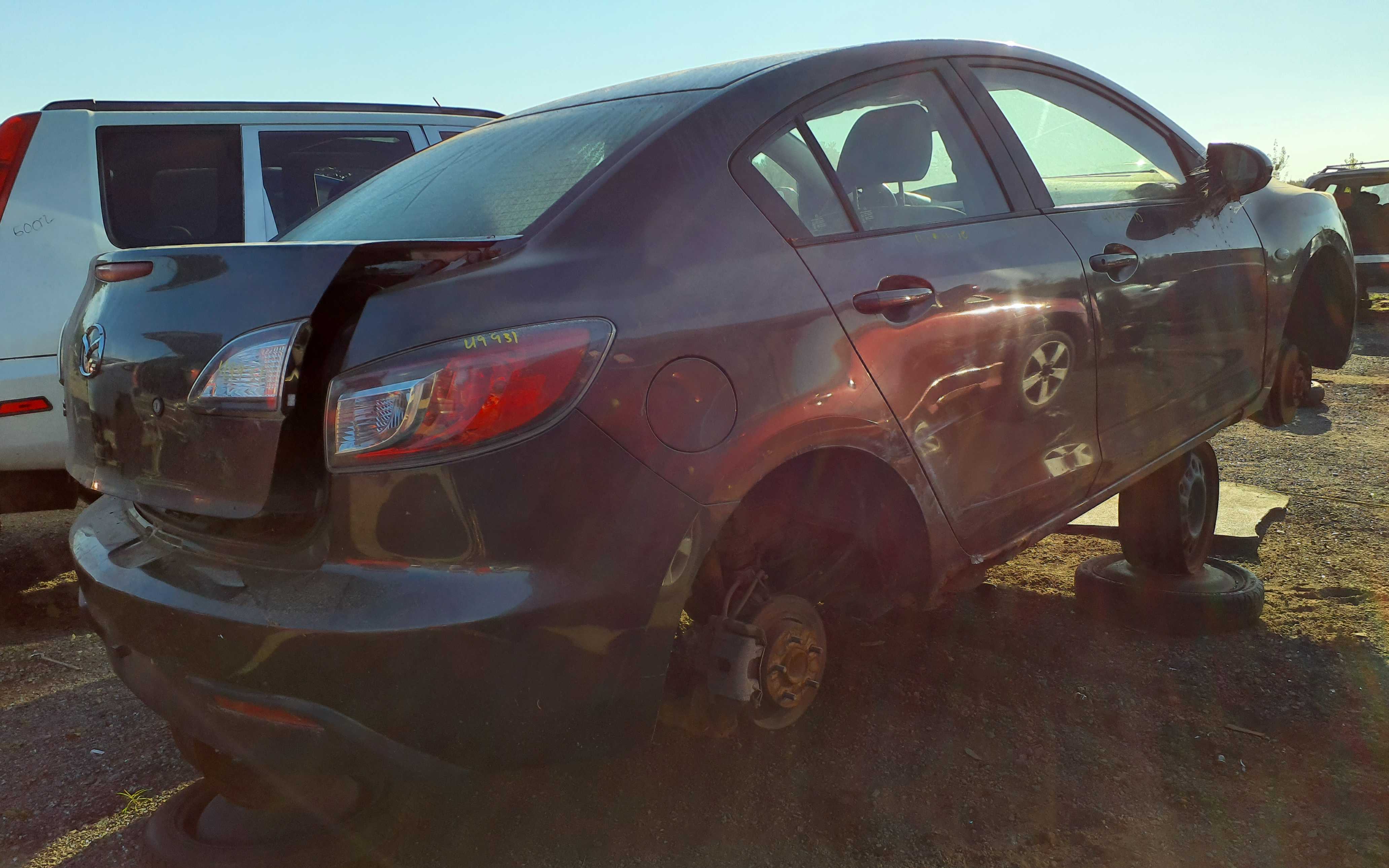 MAZDA MAZDA3 2010