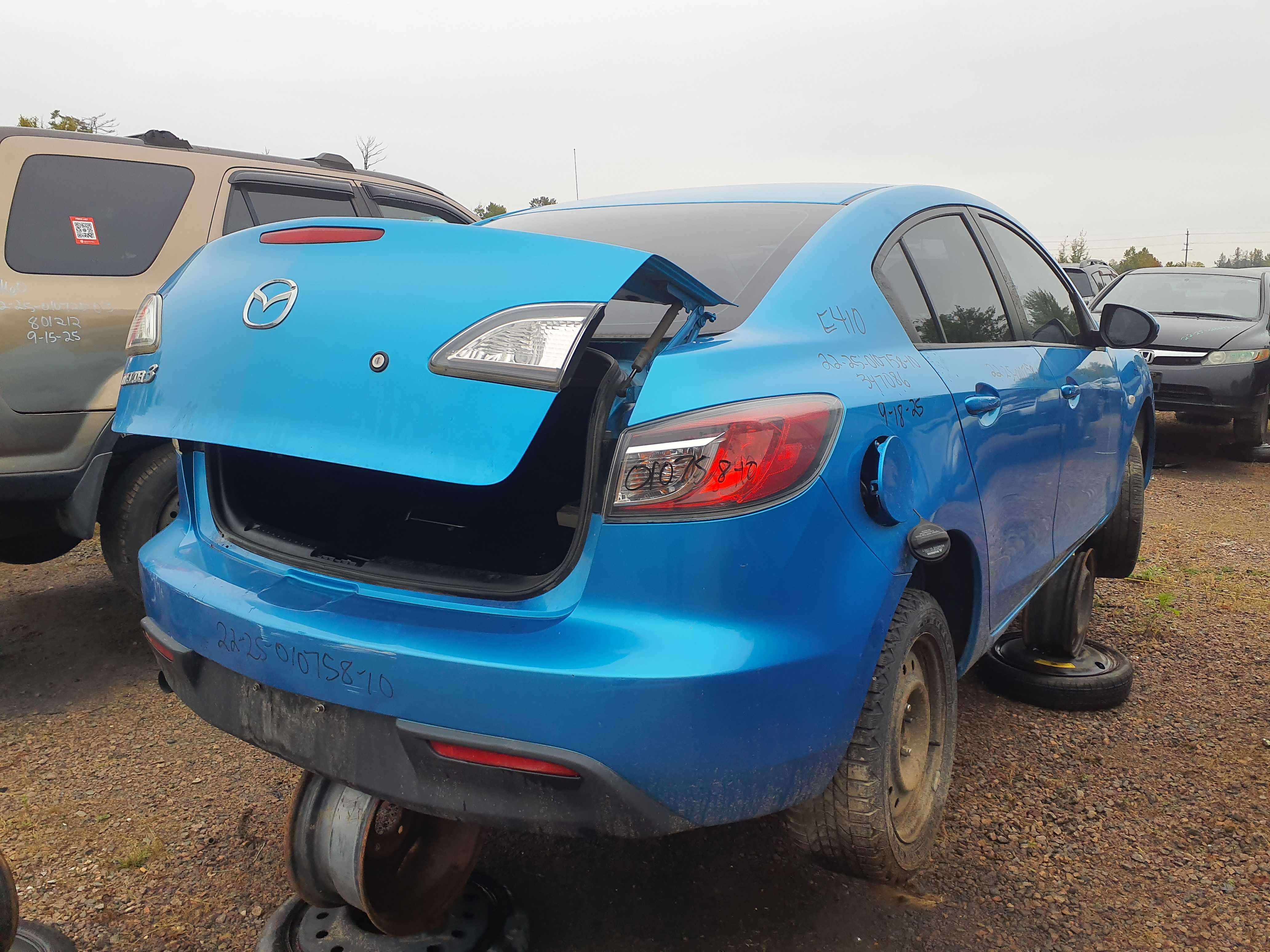 MAZDA MAZDA3 2010