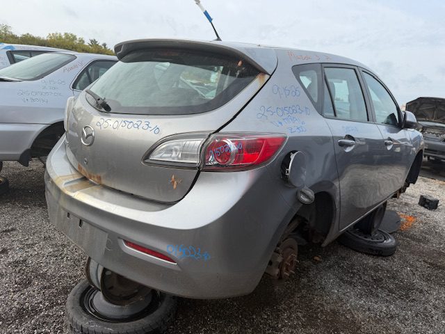 MAZDA MAZDA3 2010