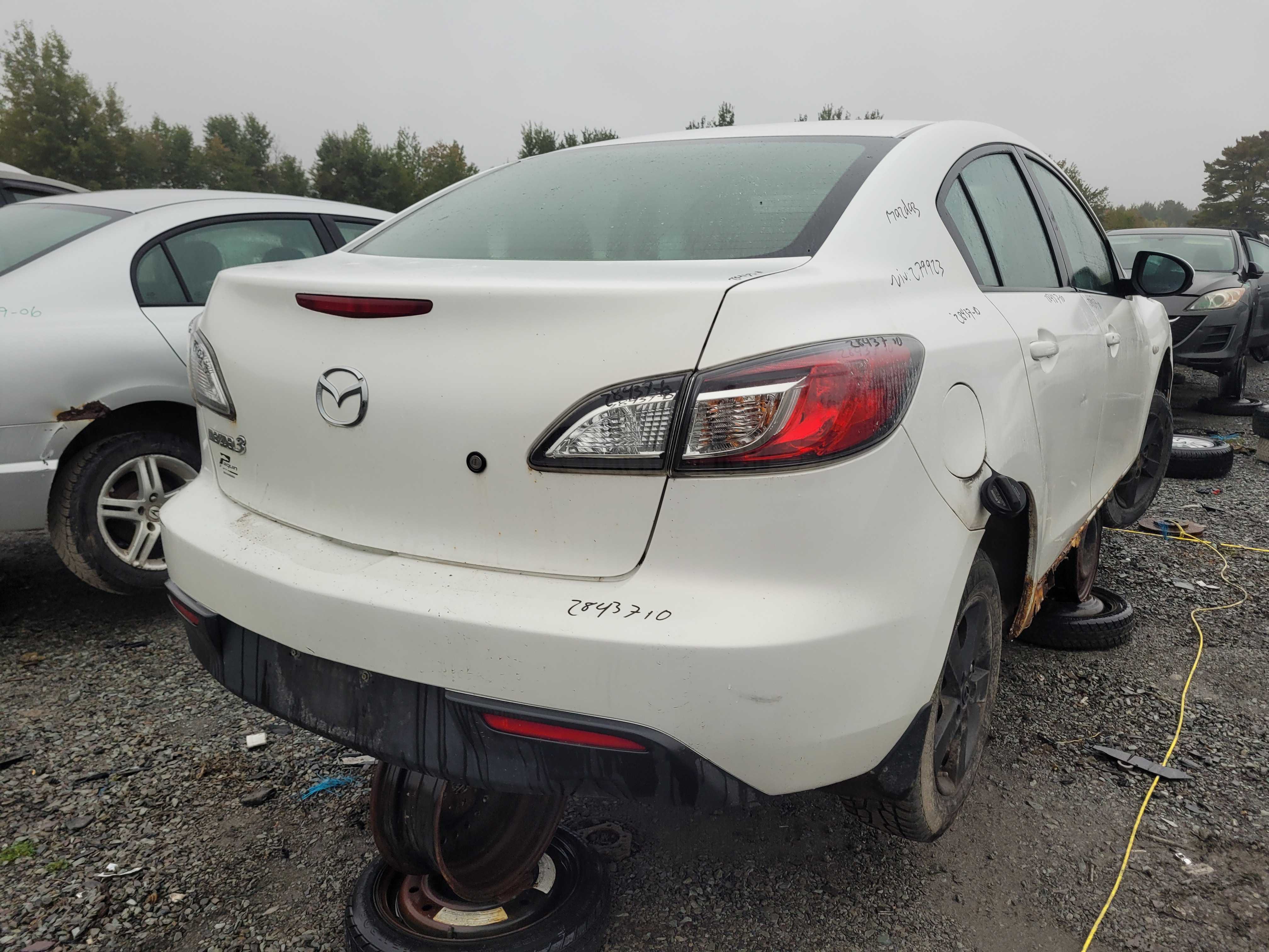 MAZDA MAZDA3 2010