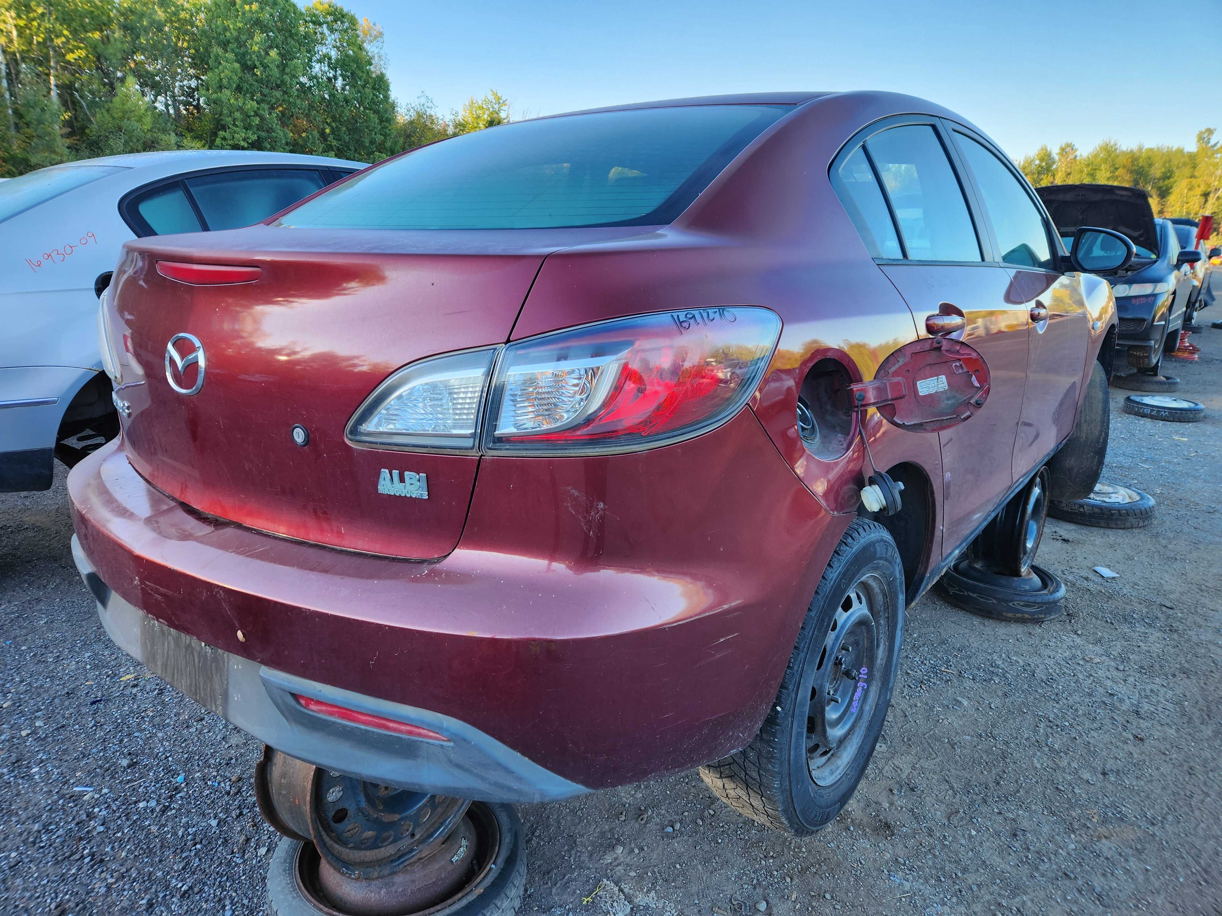MAZDA MAZDA3 2010
