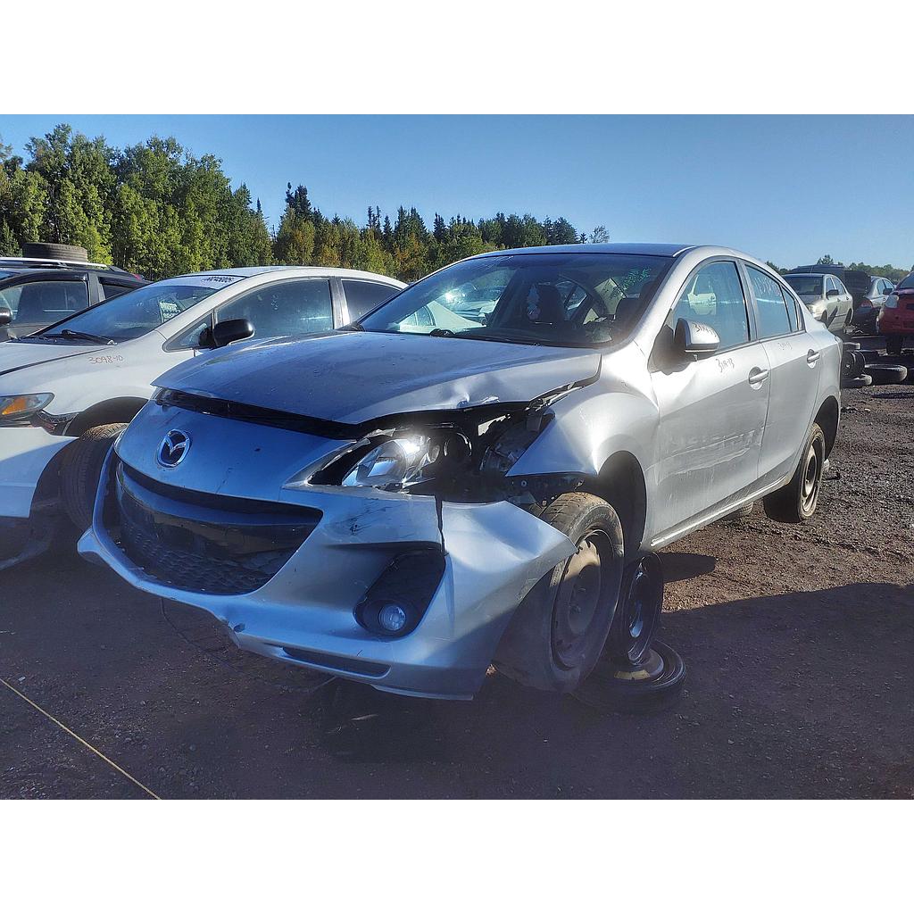 MAZDA MAZDA3 2013