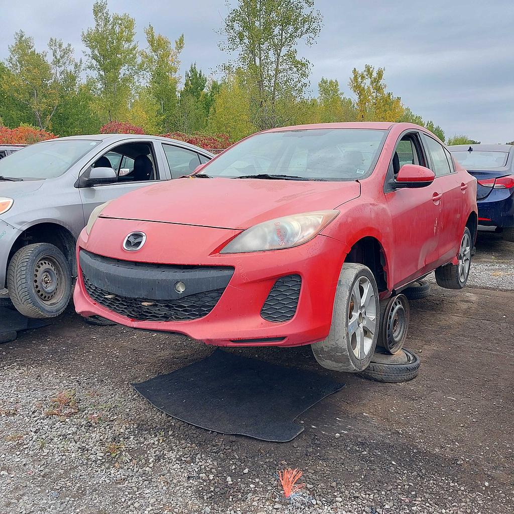 MAZDA MAZDA3 2013