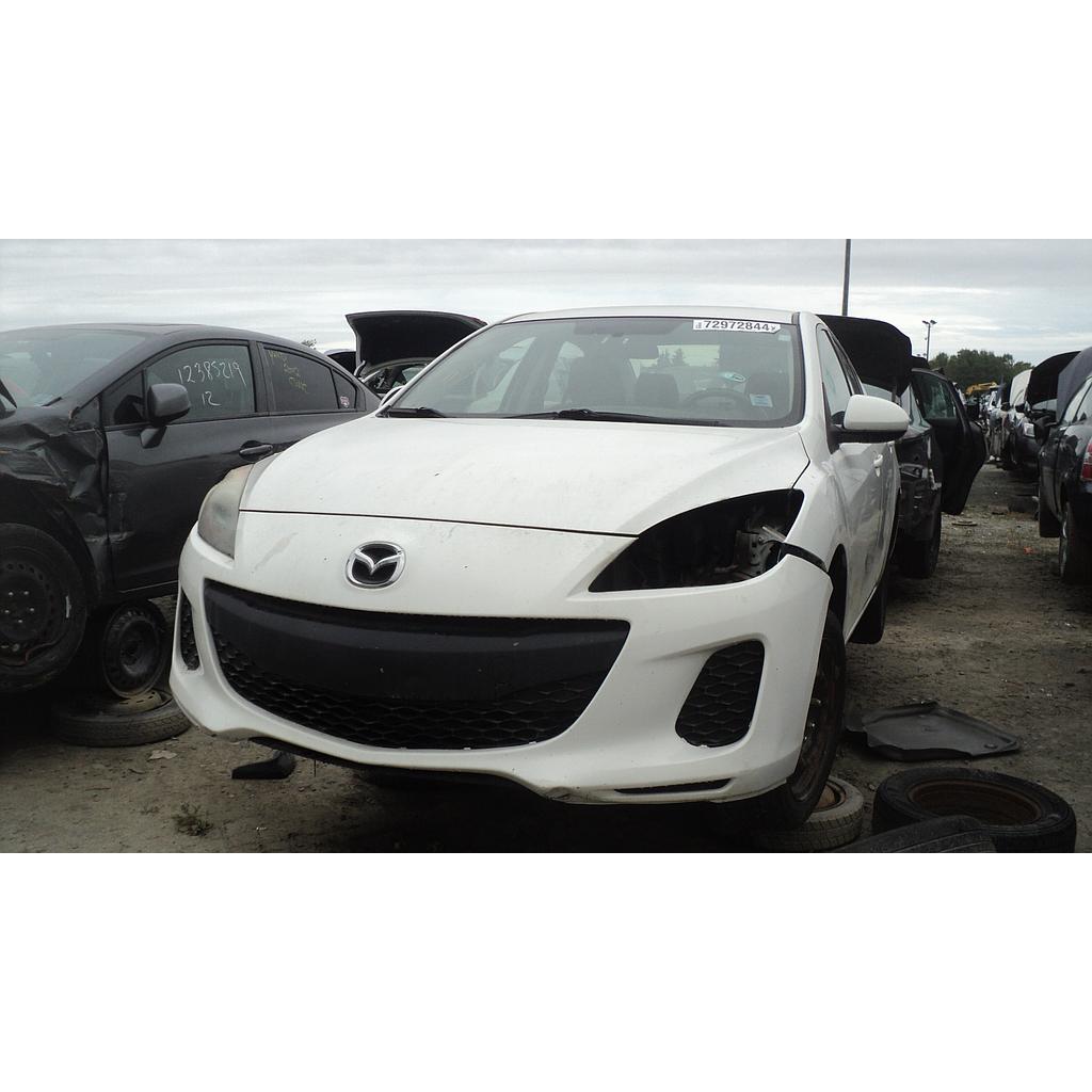 MAZDA MAZDA3 2013