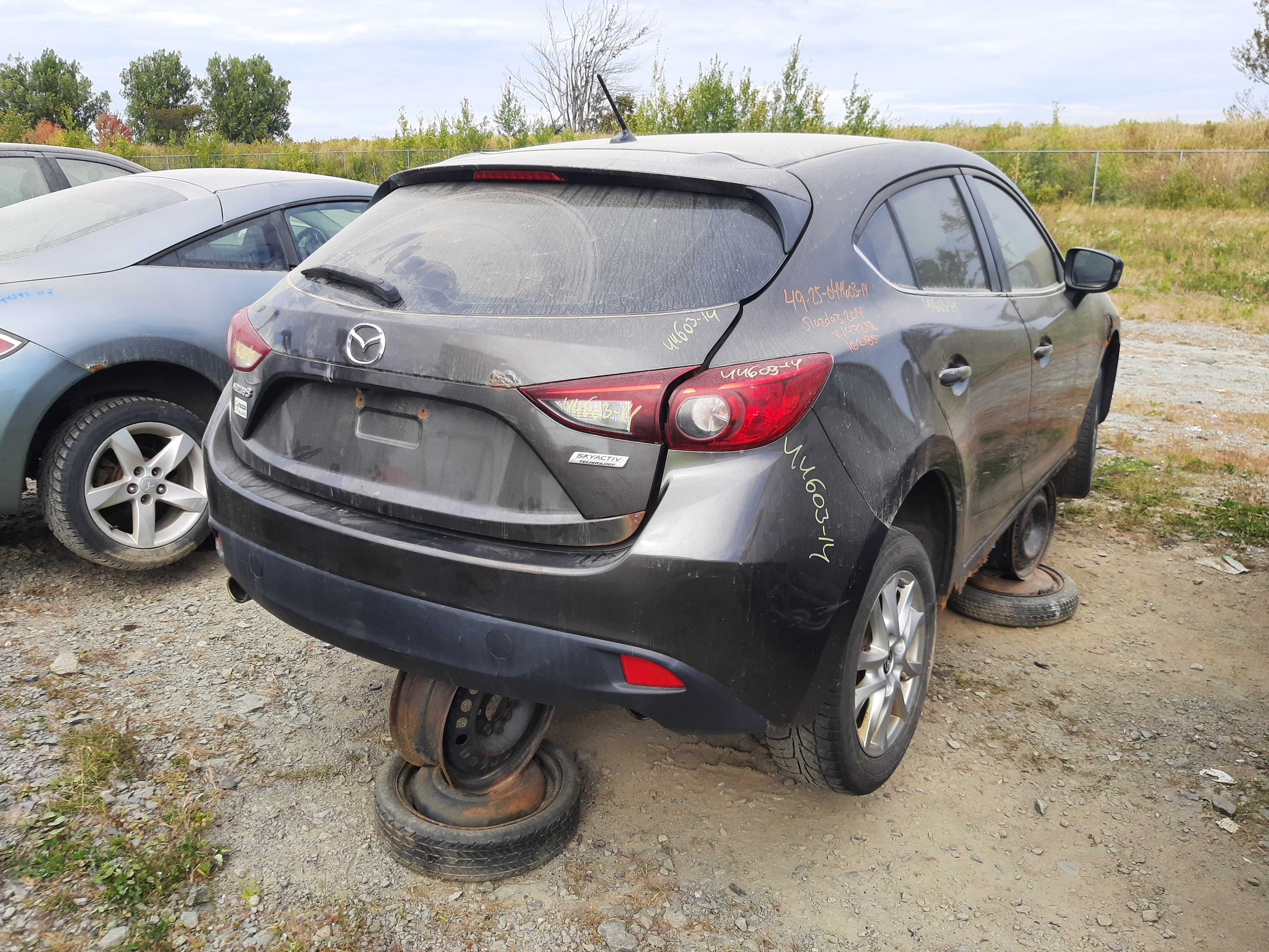MAZDA MAZDA3 2014