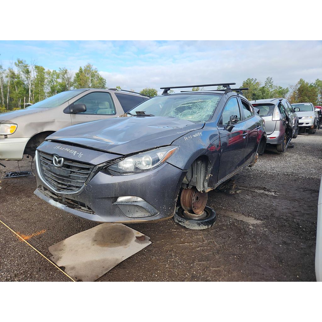 MAZDA MAZDA3 2015