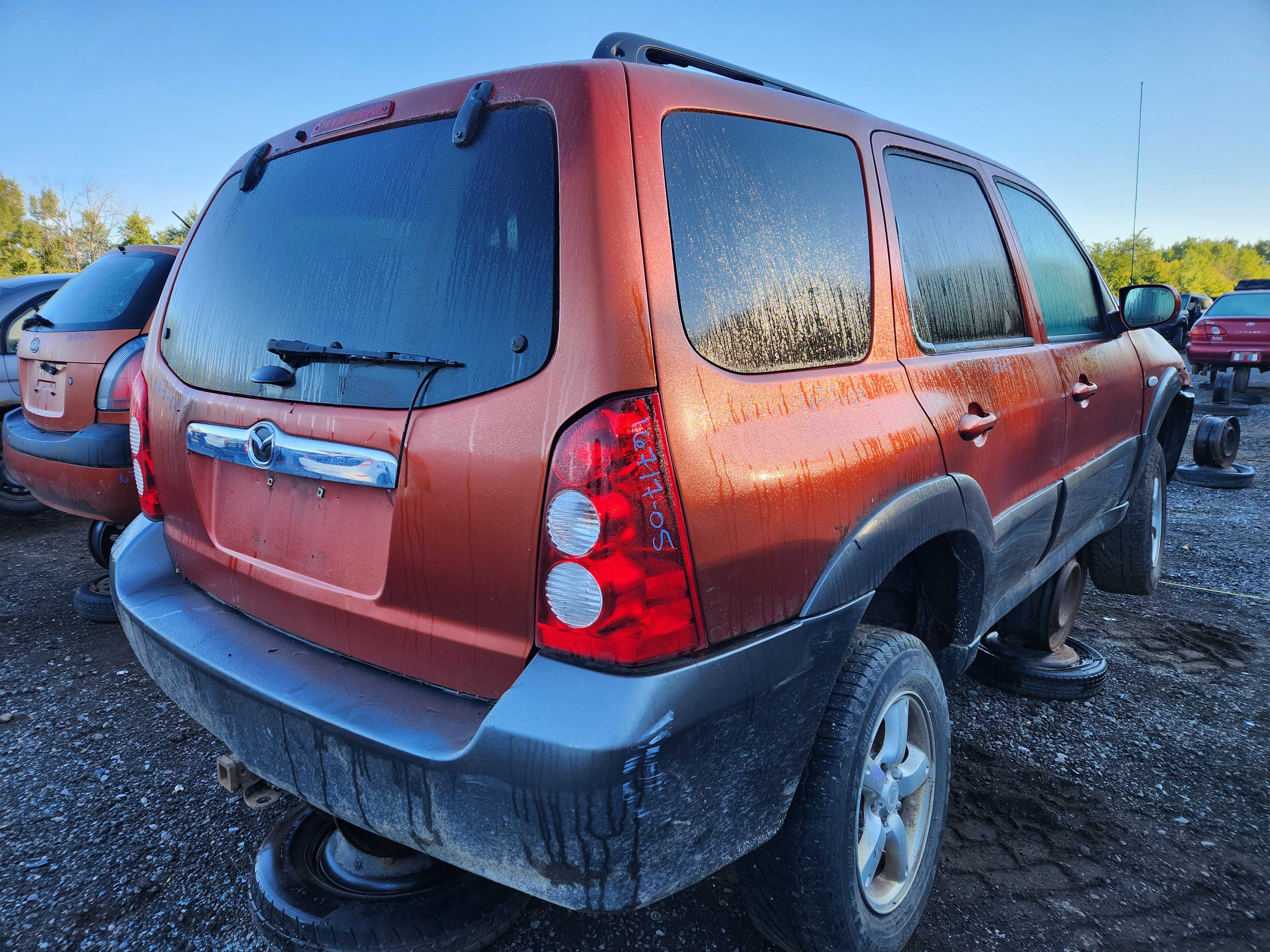 MAZDA TRIBUTE 2005