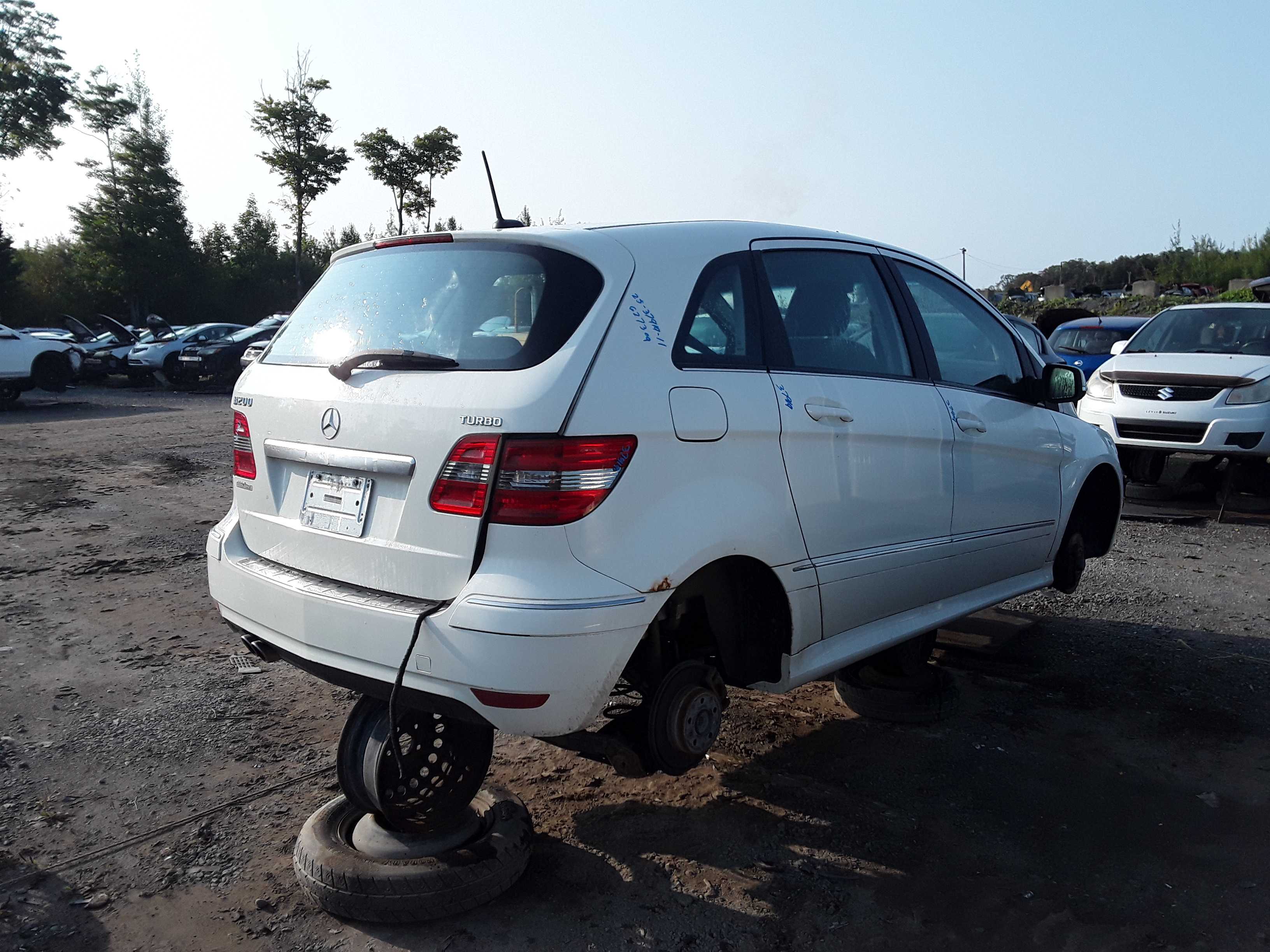 MERCEDES-BENZ B-CLASS 2011