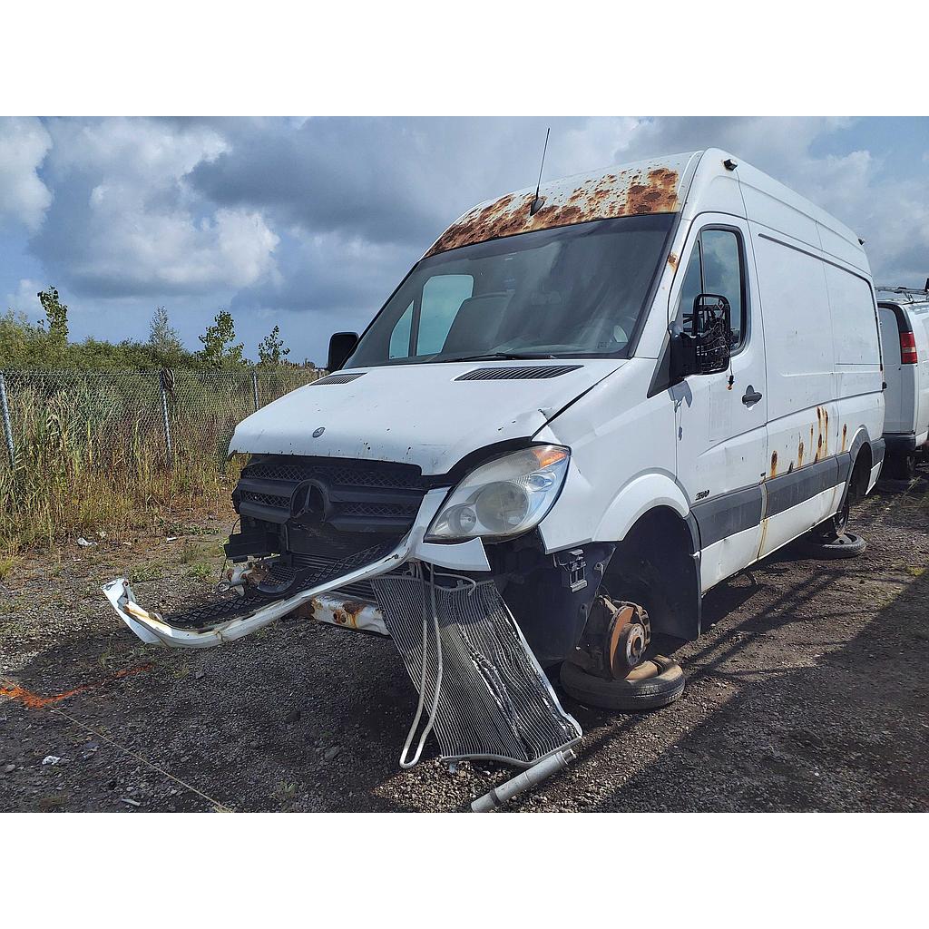 MERCEDES-BENZ SPRINTER CARGO VANS 2012