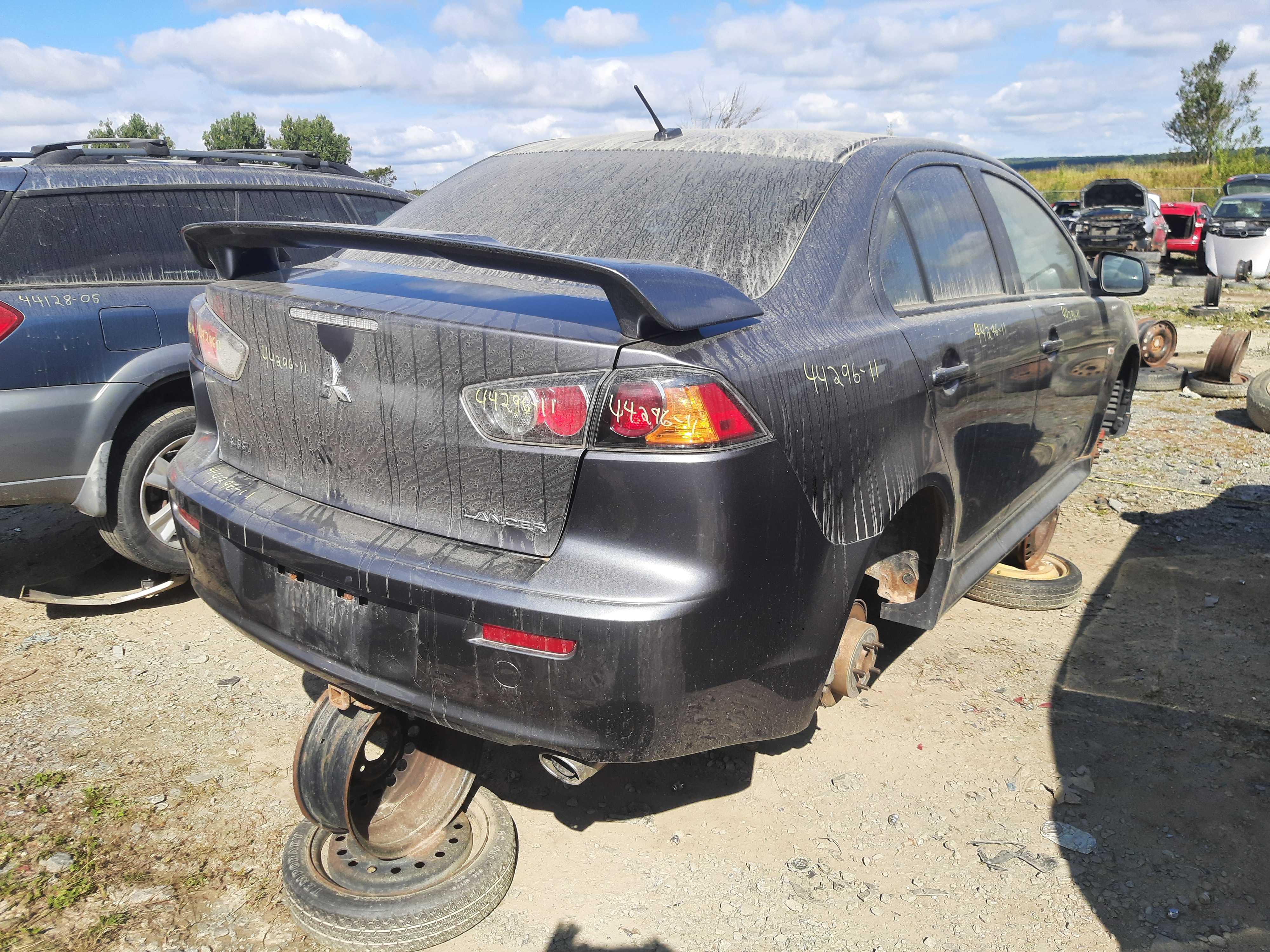 MITSUBISHI LANCER 2010
