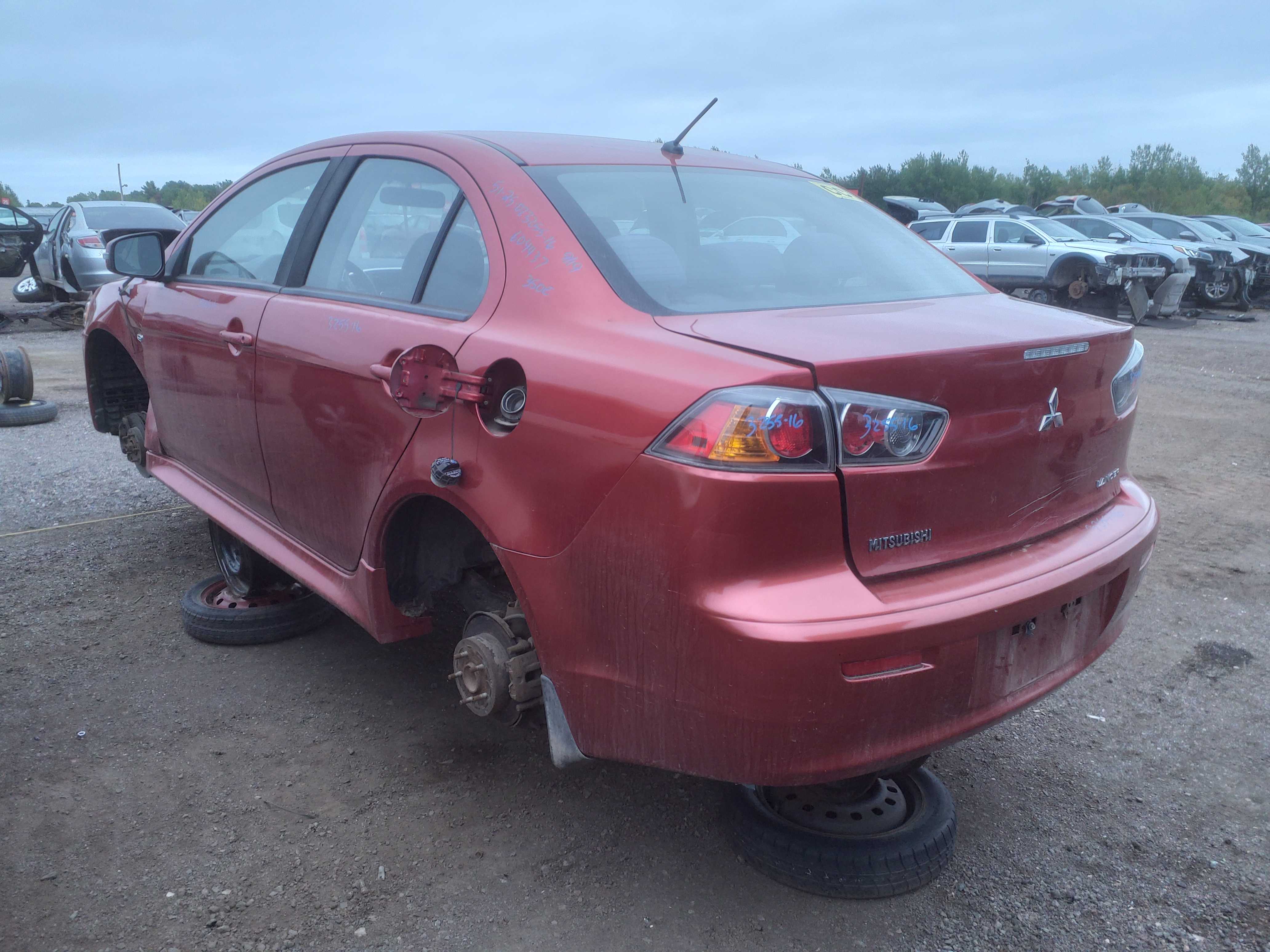 MITSUBISHI LANCER 2016
