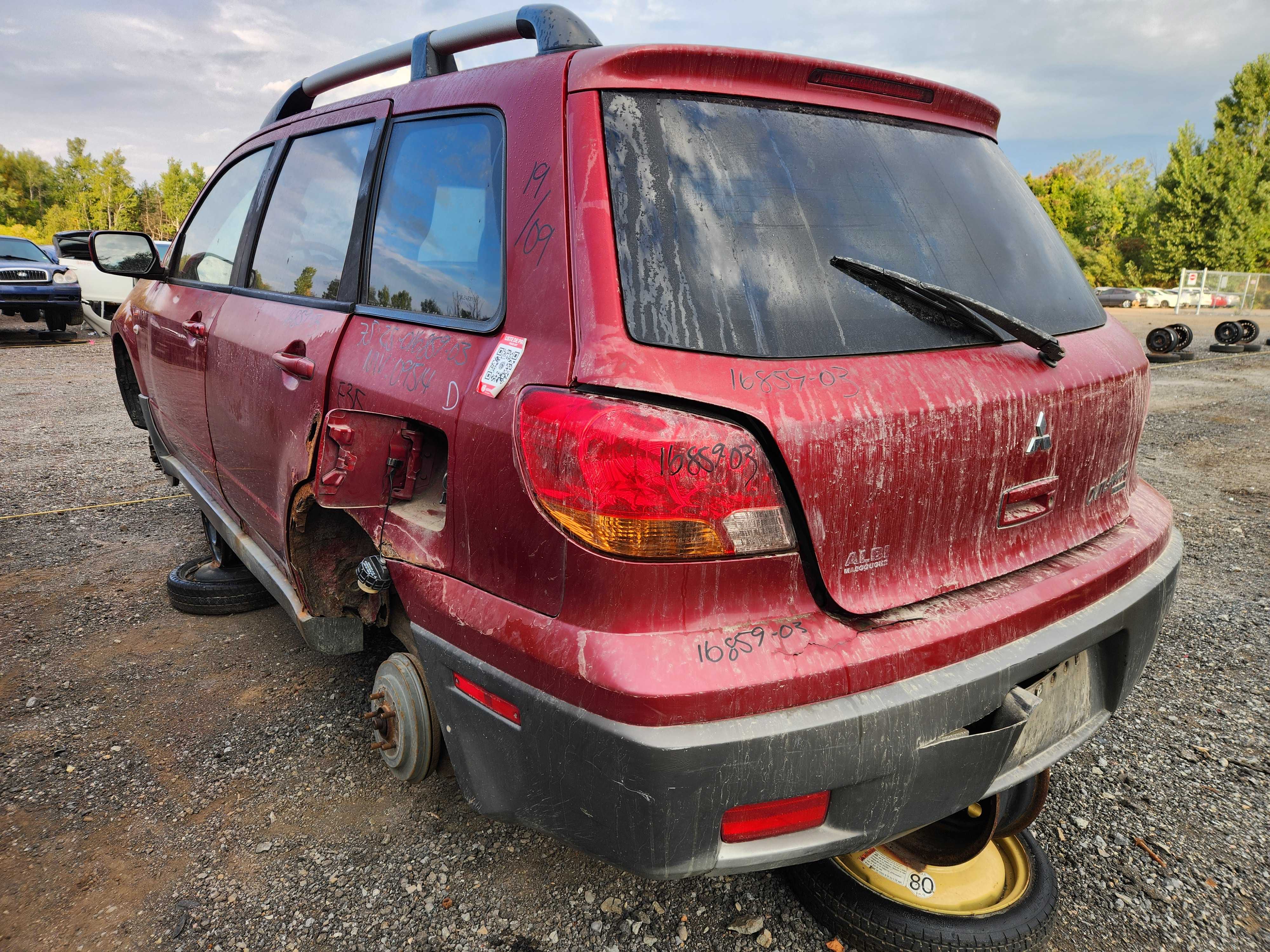 MITSUBISHI OUTLANDER 2003