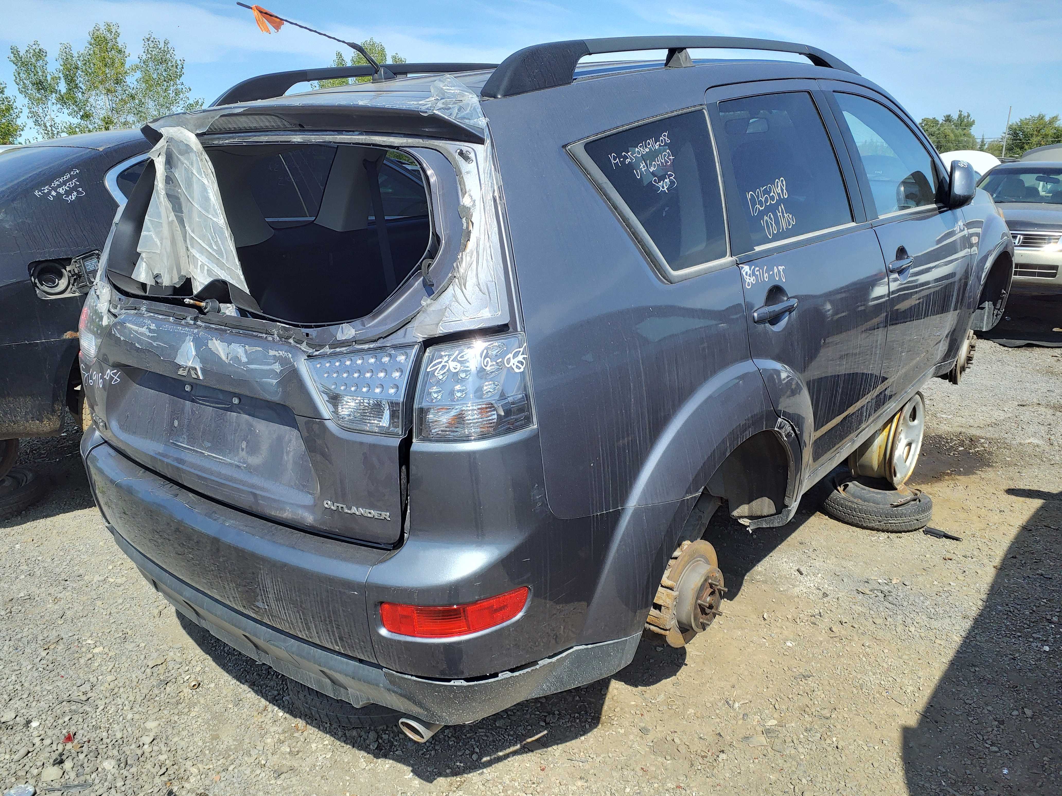 MITSUBISHI OUTLANDER 2008