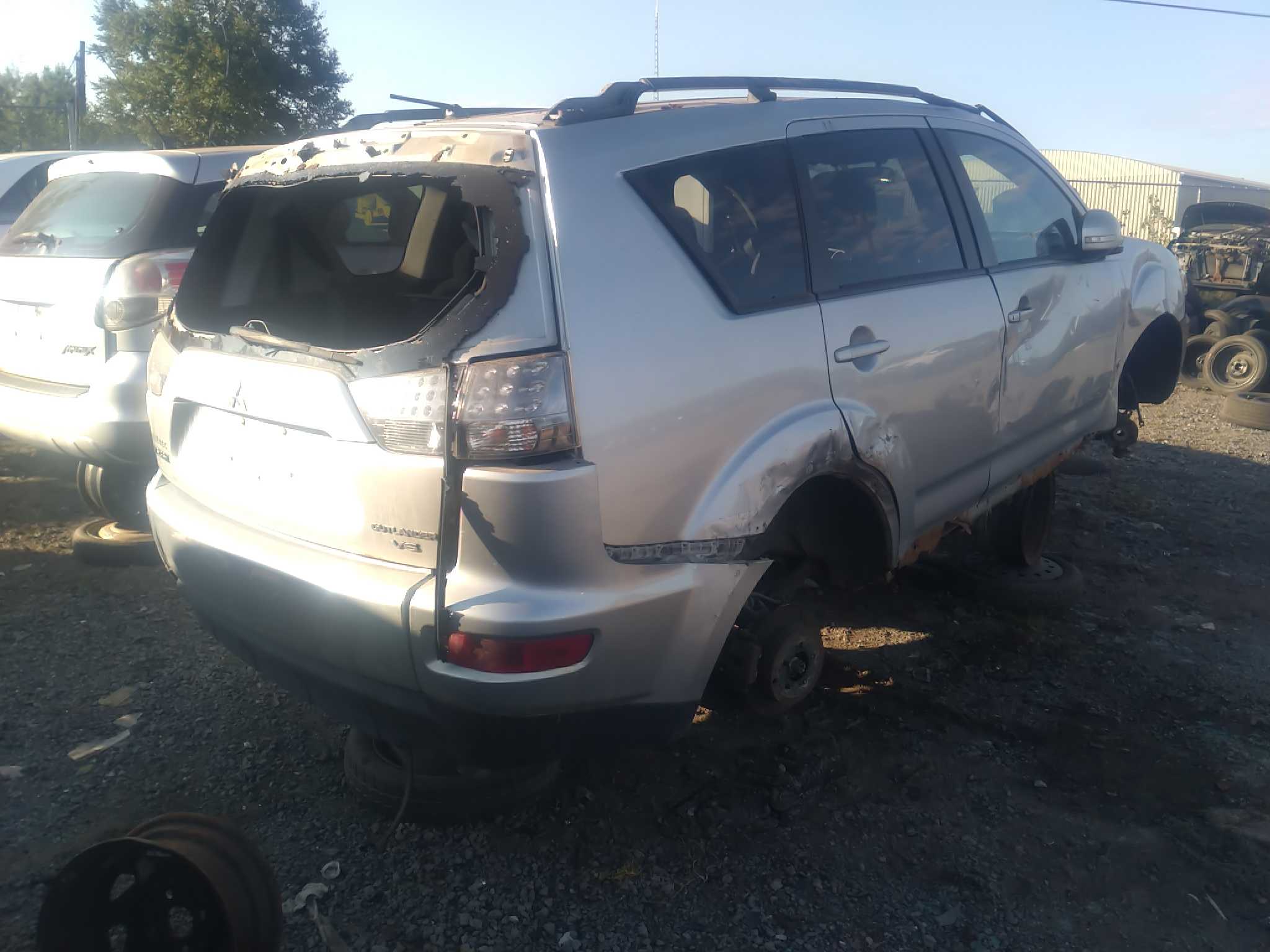 MITSUBISHI OUTLANDER 2010