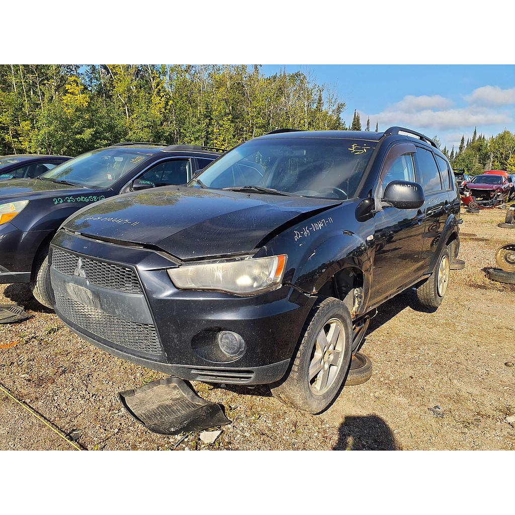 MITSUBISHI OUTLANDER 2011