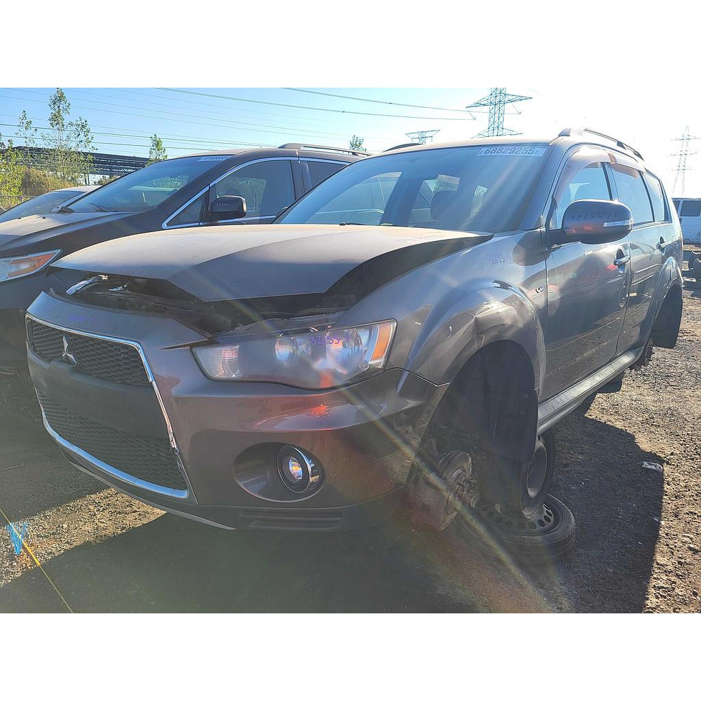 MITSUBISHI OUTLANDER 2011