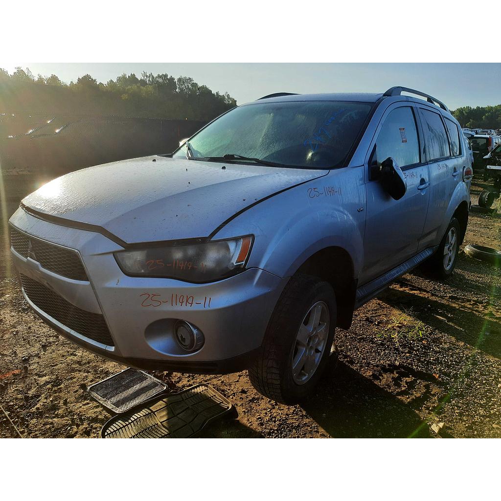 MITSUBISHI OUTLANDER 2011