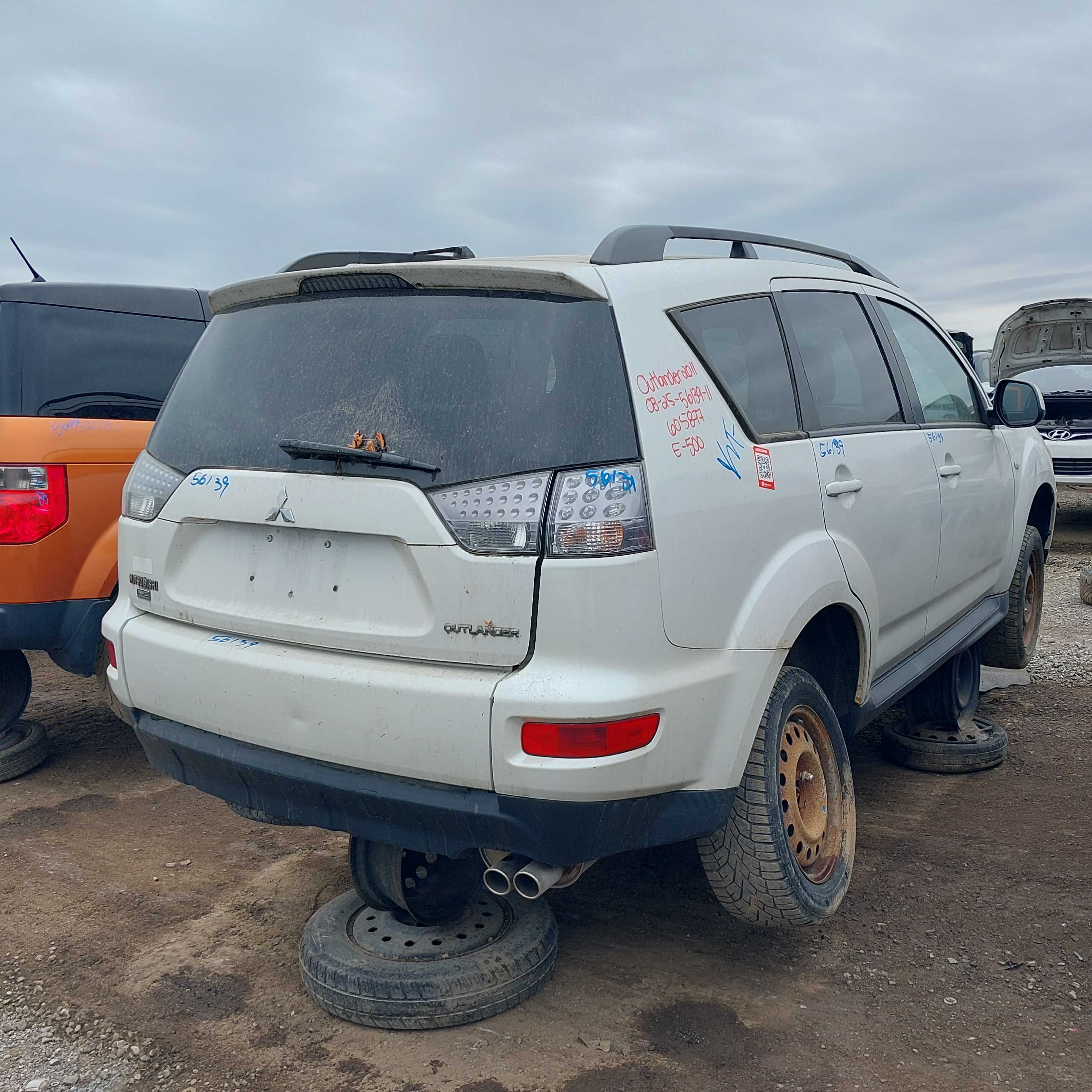 MITSUBISHI OUTLANDER 2011