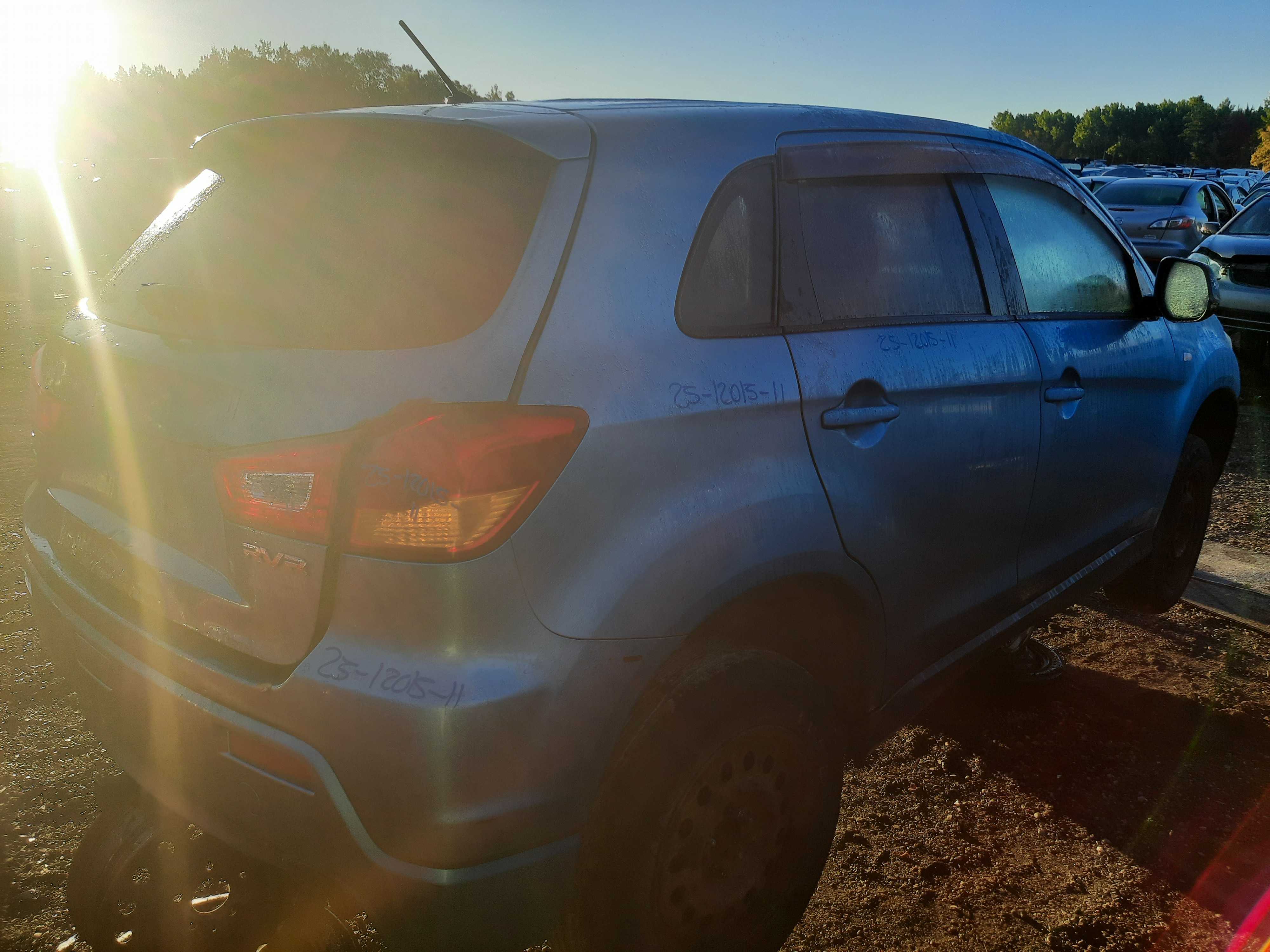 MITSUBISHI RVR 2011