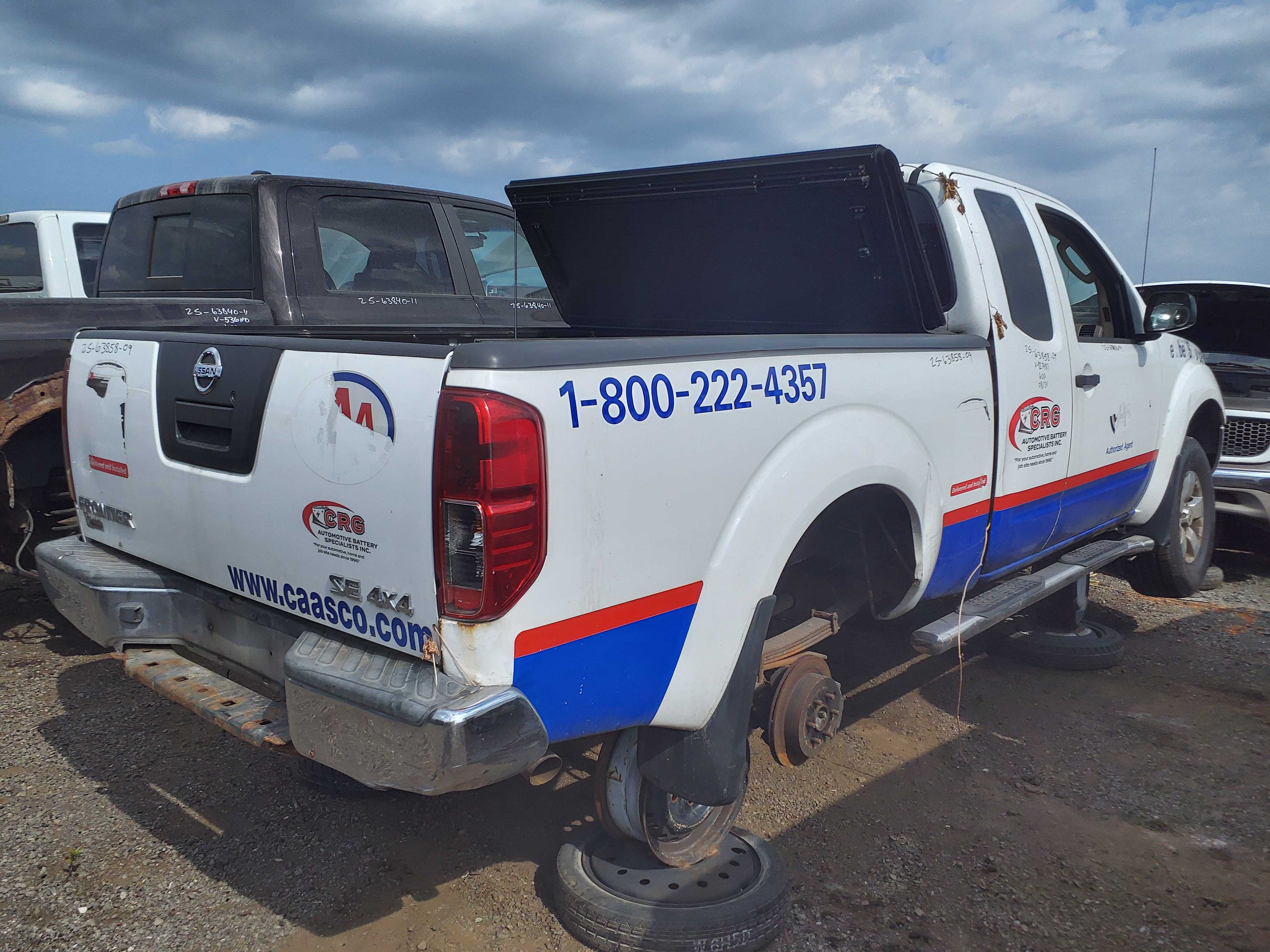 NISSAN FRONTIER 2009