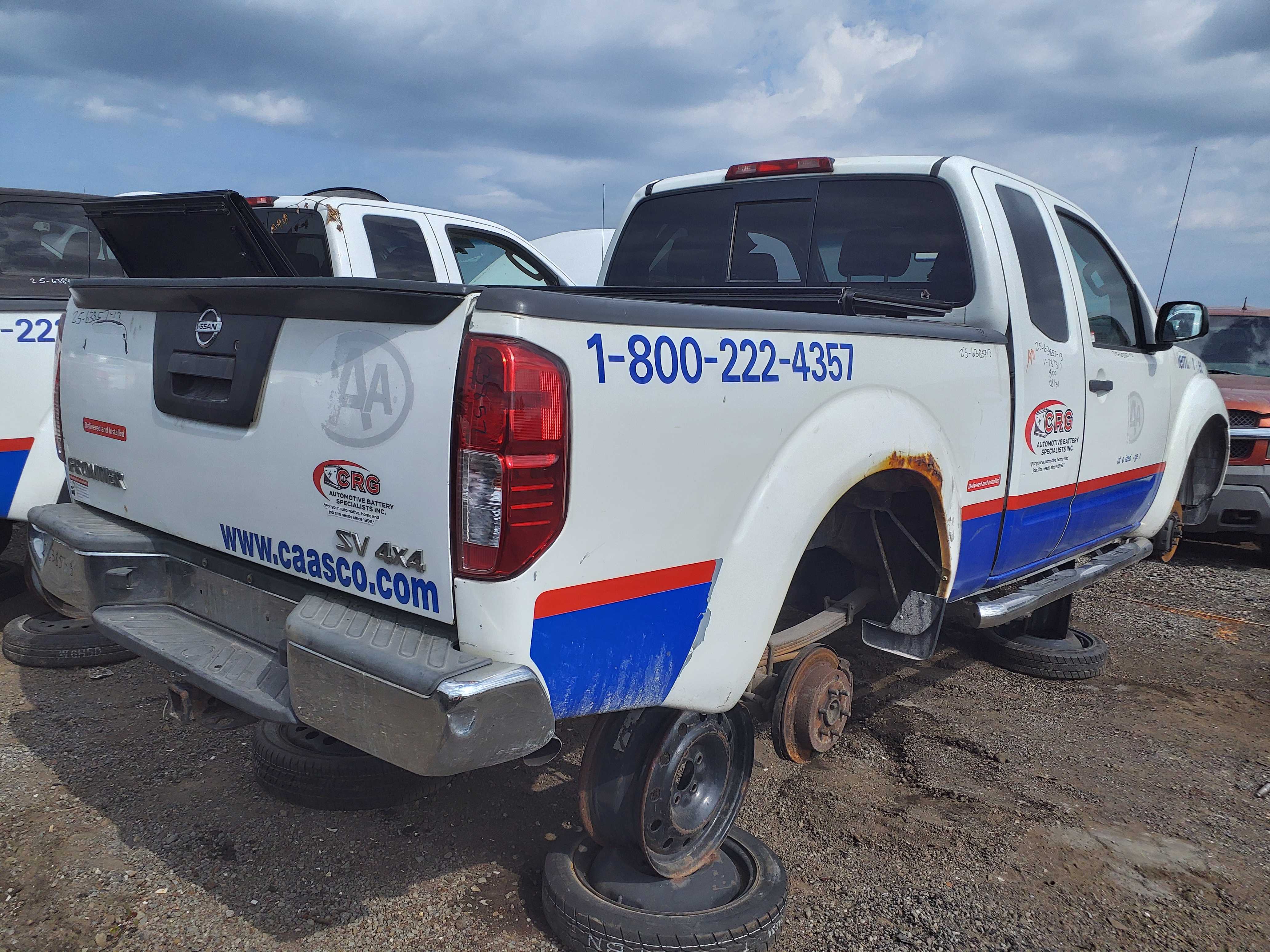 NISSAN FRONTIER 2013