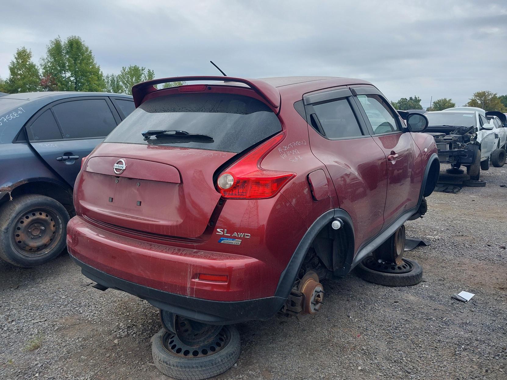 NISSAN JUKE 2012